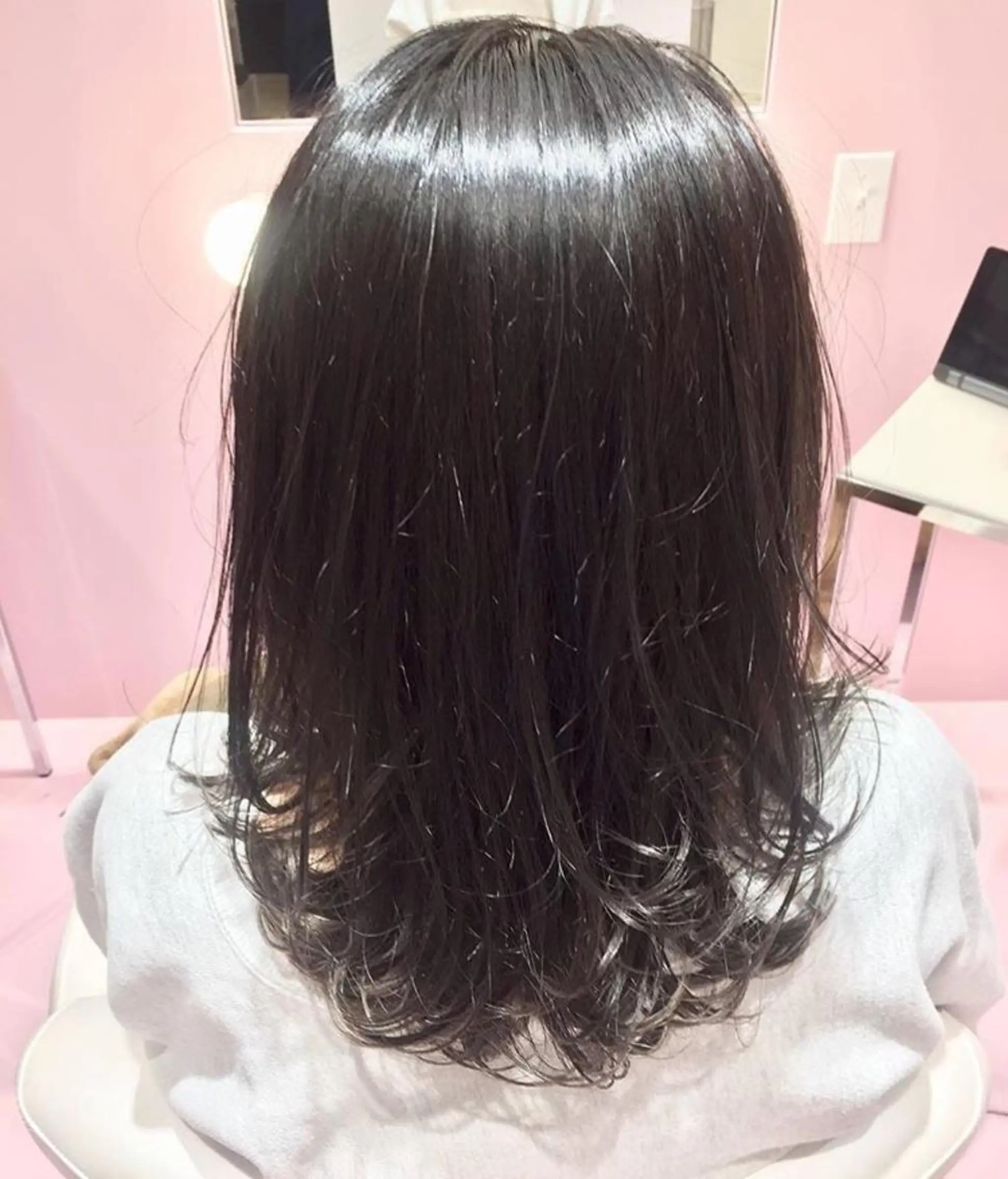 ミディアム アッシュ カット ヘアカラー トリートメント 所渉/韓国レイヤー /ウルフカットのヘアスタイル