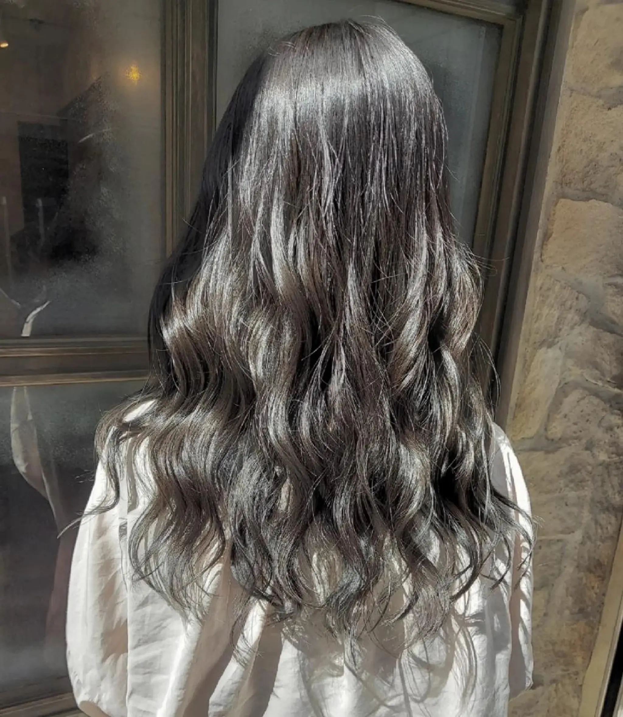 ロング カラー グレージュ grow上野御徒町【グロウ】所属・ブリーチ・ハイトーン 特化🎉内山のヘアスタイル