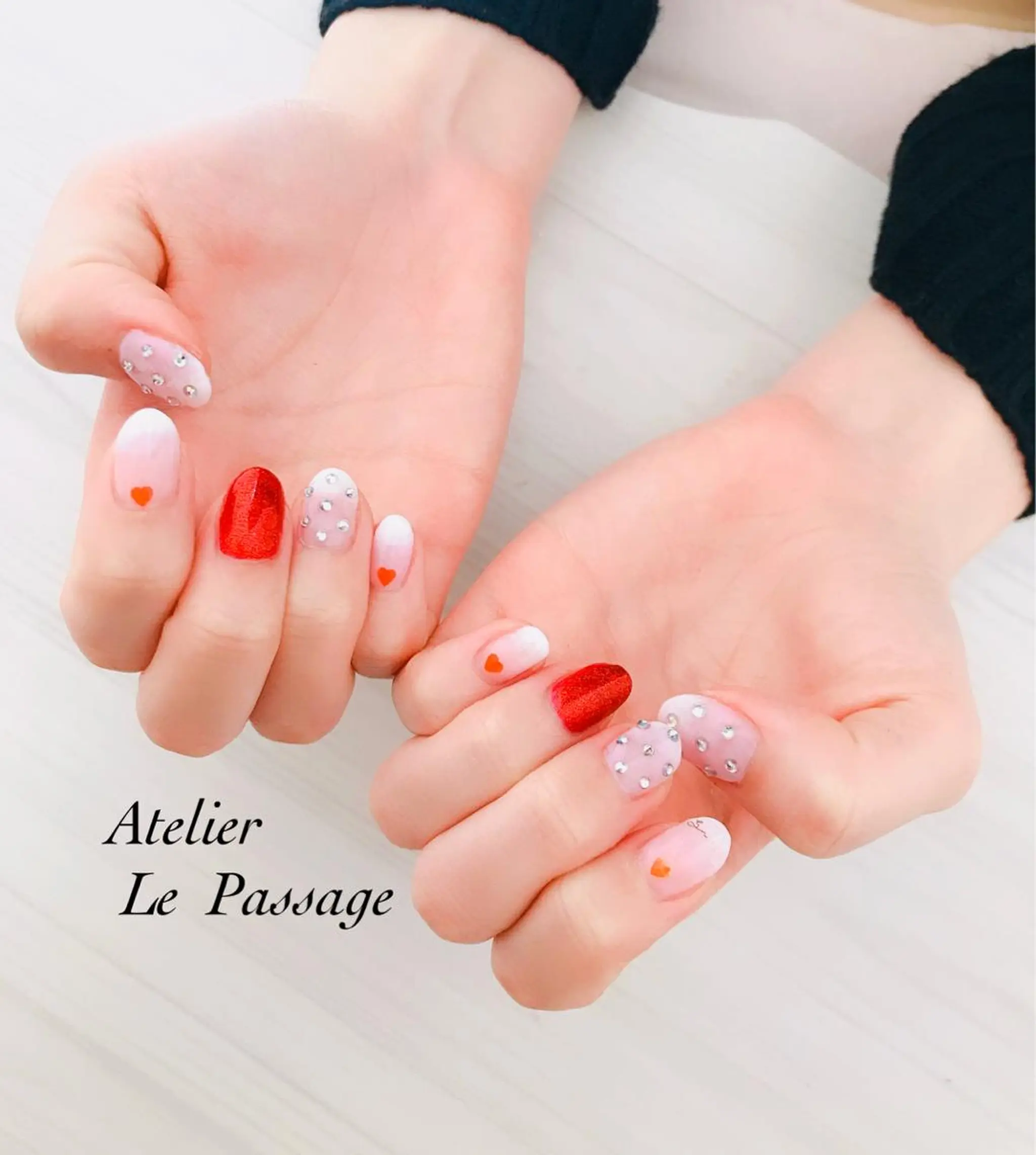 ネイル フラワーネイル ジェルネイル ハート パラジェル ピンク Atelier Le Passage所属・h nakatsukaのネイルデザイン