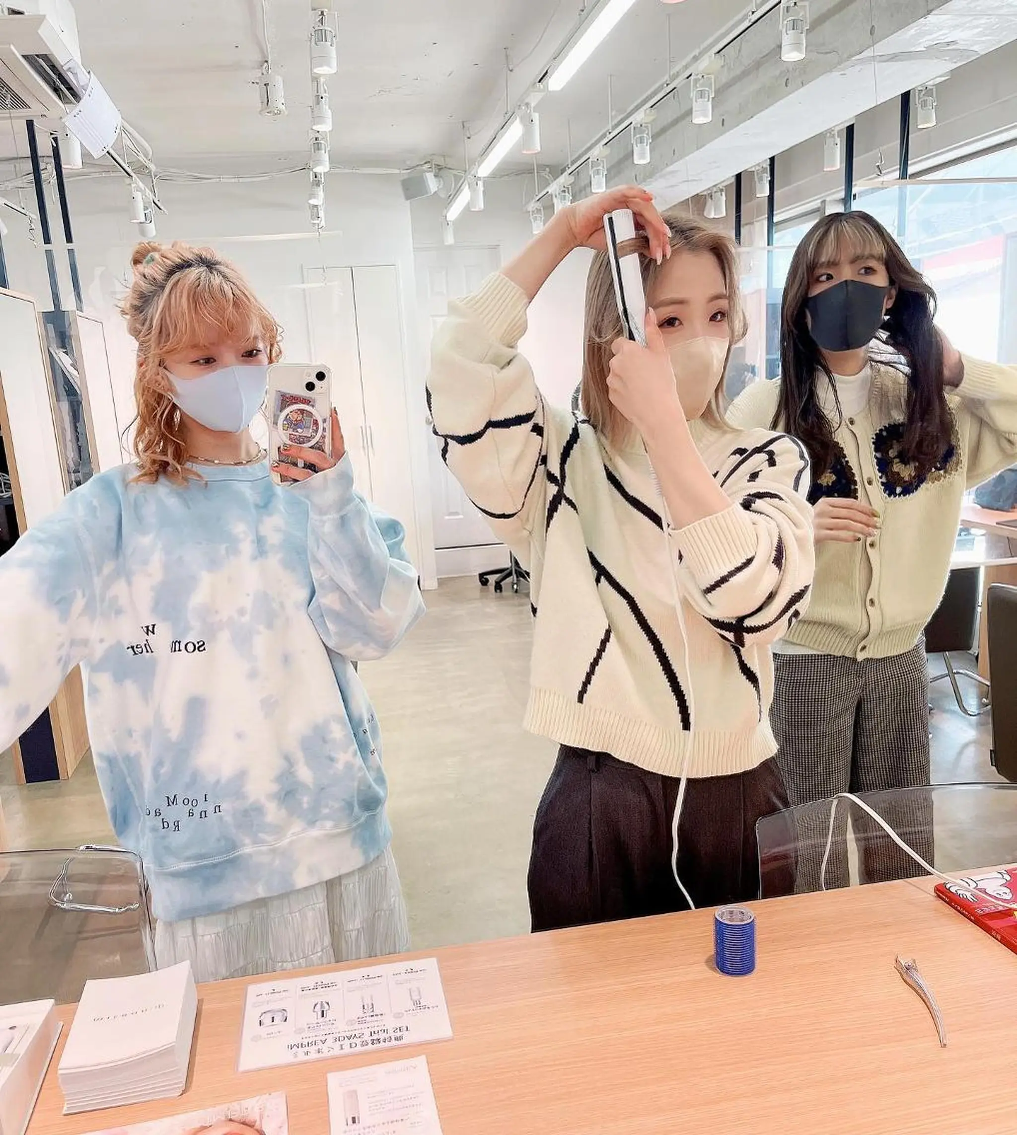 ミディアム カラー ヘアアレンジ ベージュカラー グラデーションカラー ハイライトカラー ミルクティーベージュ ピンクカラー 韓国/髪質改善💘 櫻井かれんのヘアスタイル