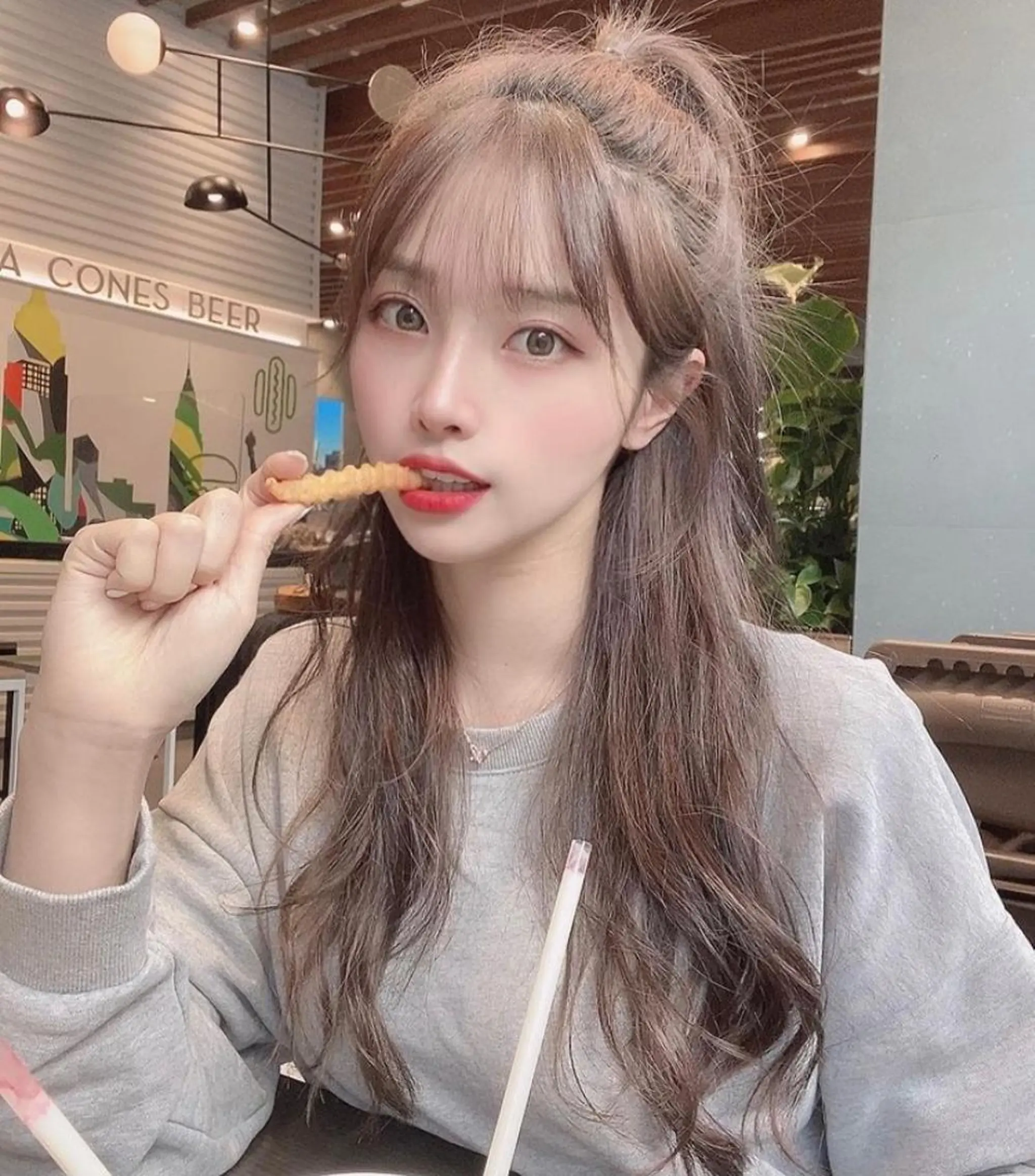 ロング カラー ヘアアレンジ ベージュカラー ヘアカラー トリートメント eN°byyoureshair所属・🎀若者人気No.1 湯川響🎀のヘアスタイル