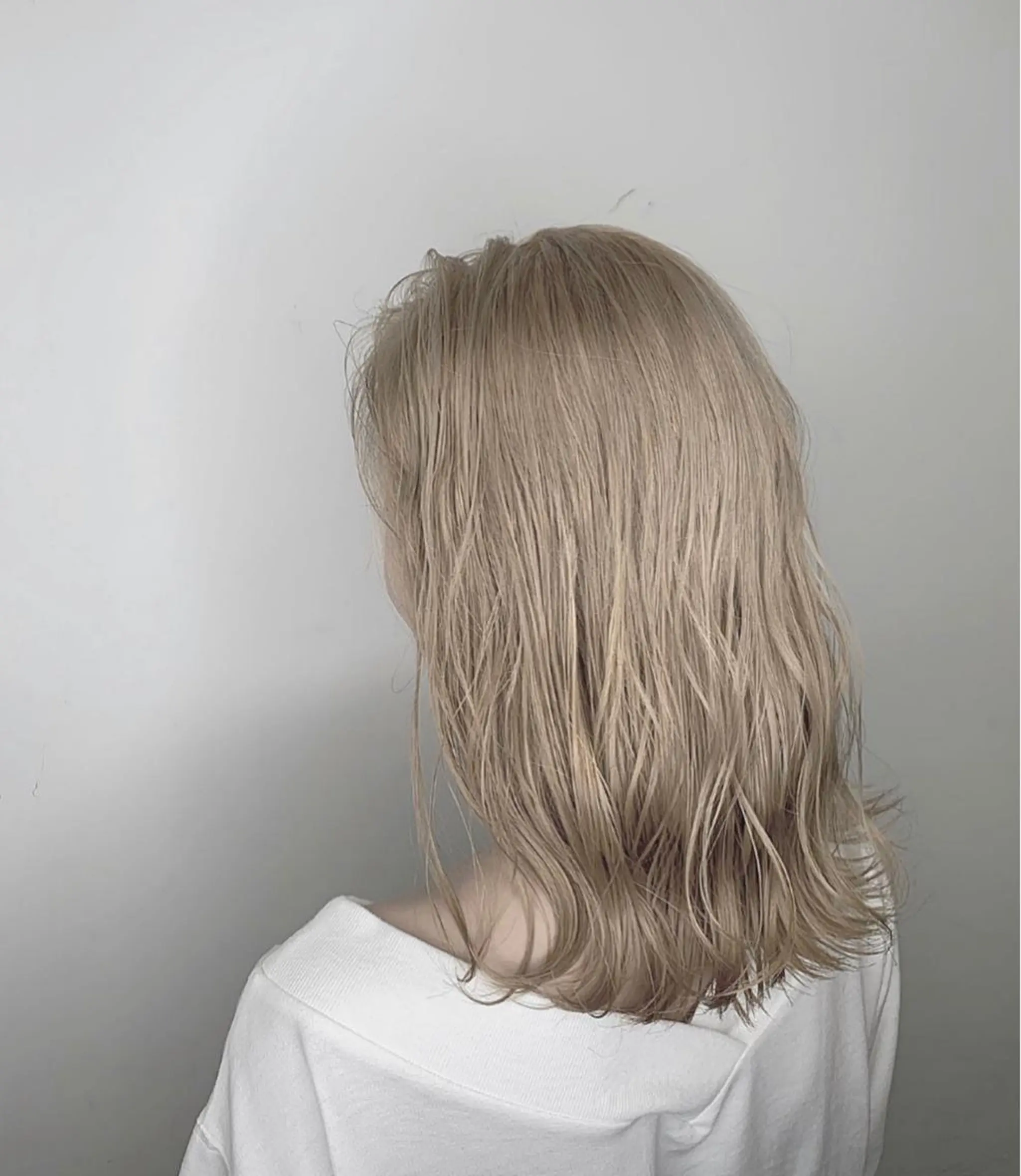 セミロング カラー ブリーチソムリエ認定 梅田茶屋町Eir辻のヘアスタイル