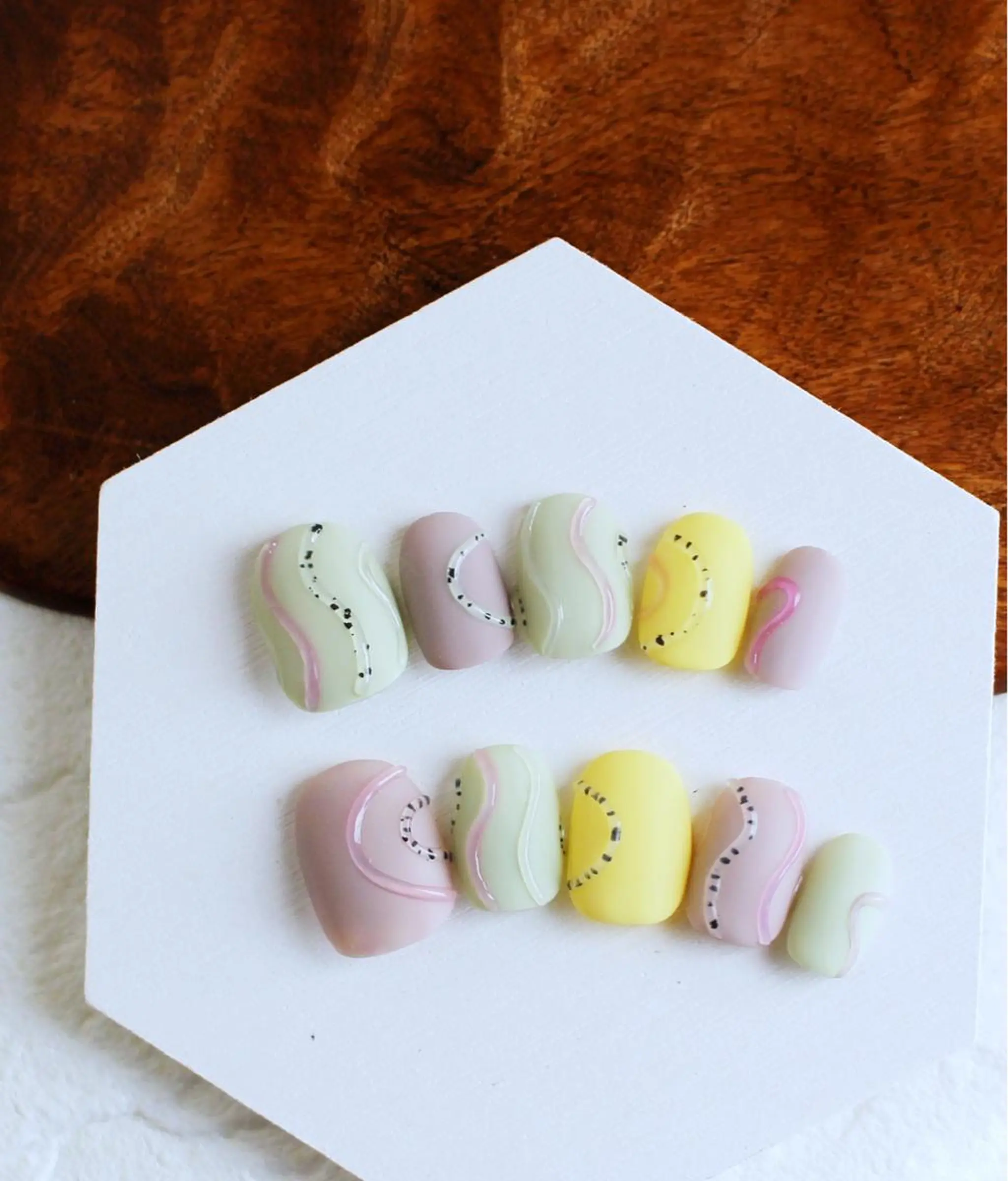 ネイル Baku Nailsのネイルデザイン