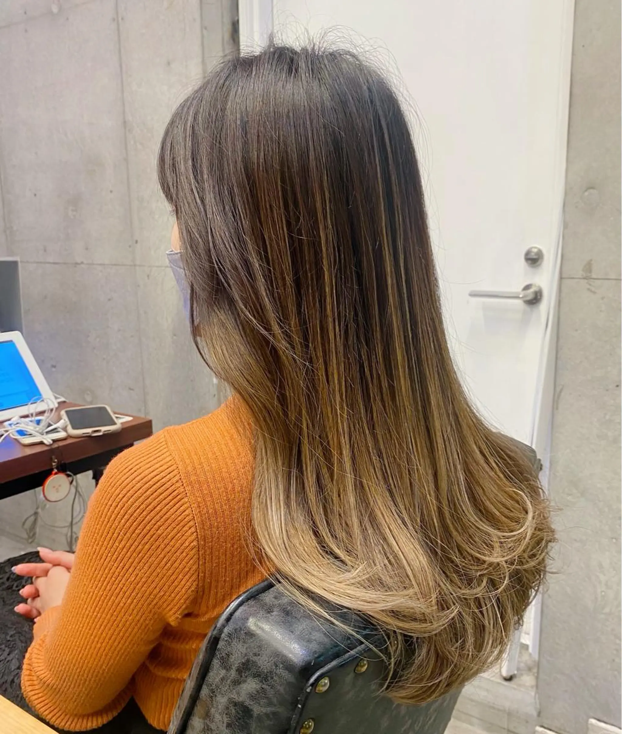 ロング ロングレイヤー レイヤーカット ロング LIBERTY-A所属・カットモデル募集！ 遠山麻帆のヘアスタイル