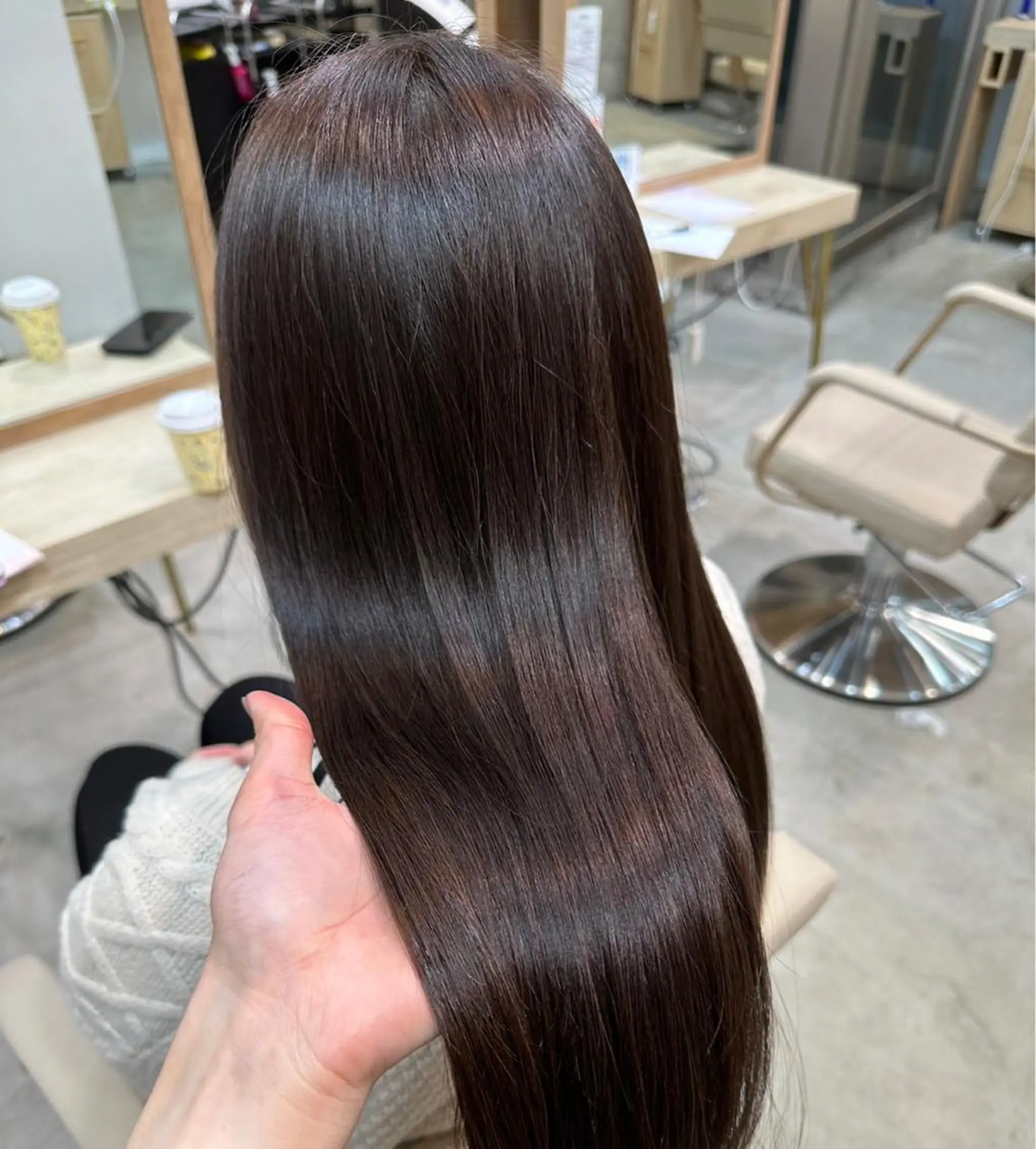 カラー ELEANOAH TOKYO エレノア トーキョー所属・RENA 🎀のヘアスタイル