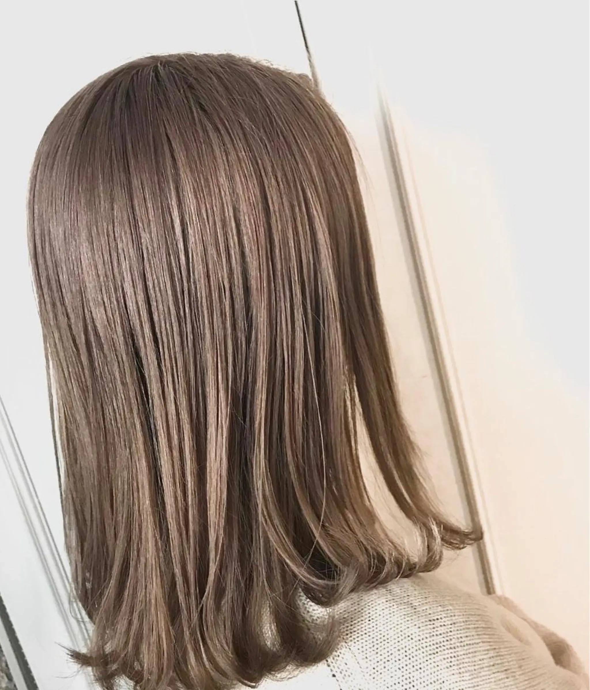 ミディアム SALOWIN 表参道所属・シンカ 表参道のヘアスタイル