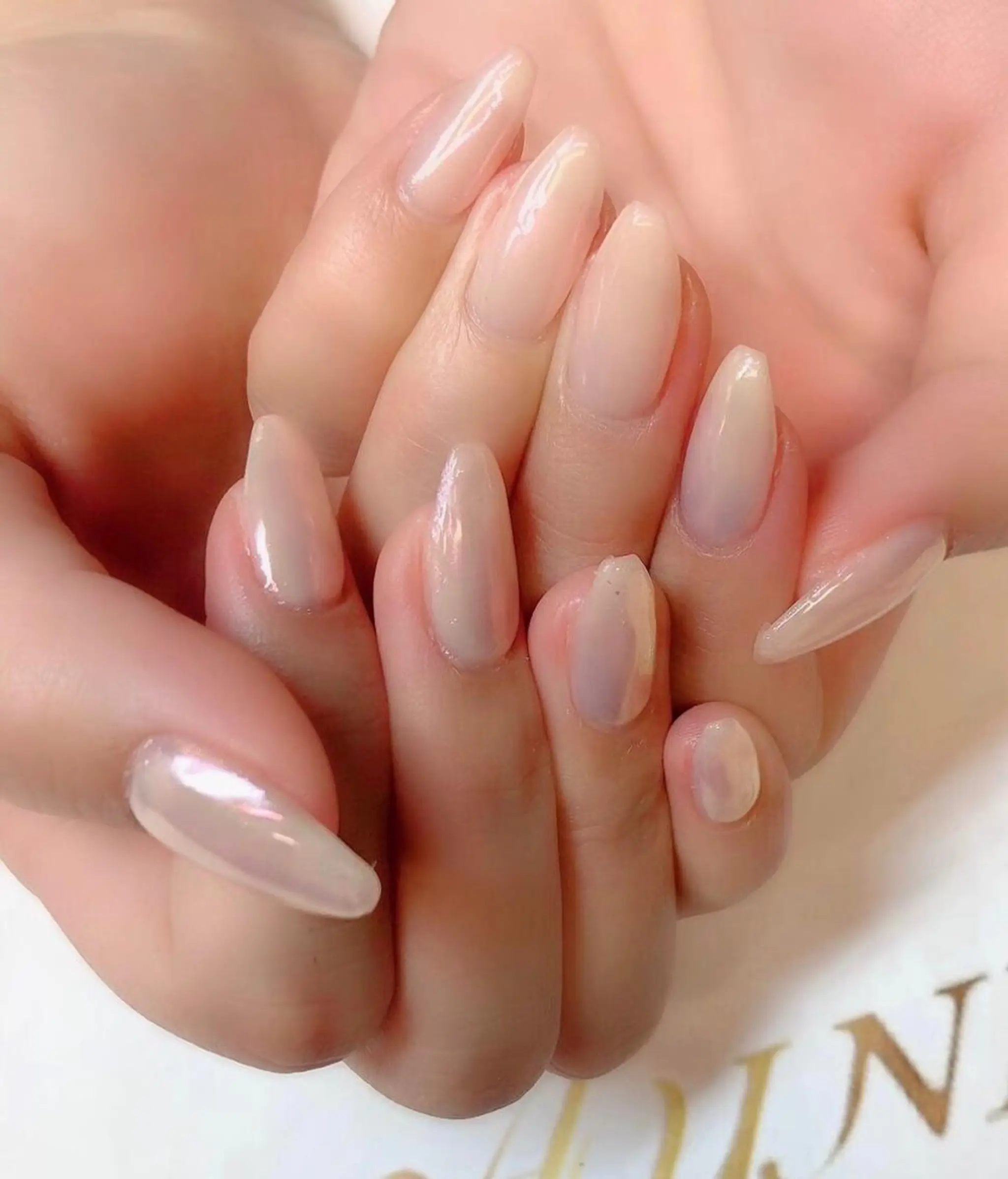 ネイル オーロラネイル 🦋AYNIL🦋 ナチュラル専門店♥️のネイルデザイン