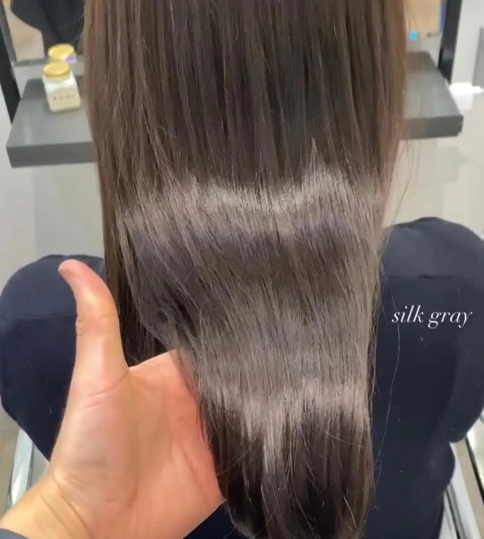 ロング カラー THE DAY所属・AKI HASHIMOTOのヘアスタイル