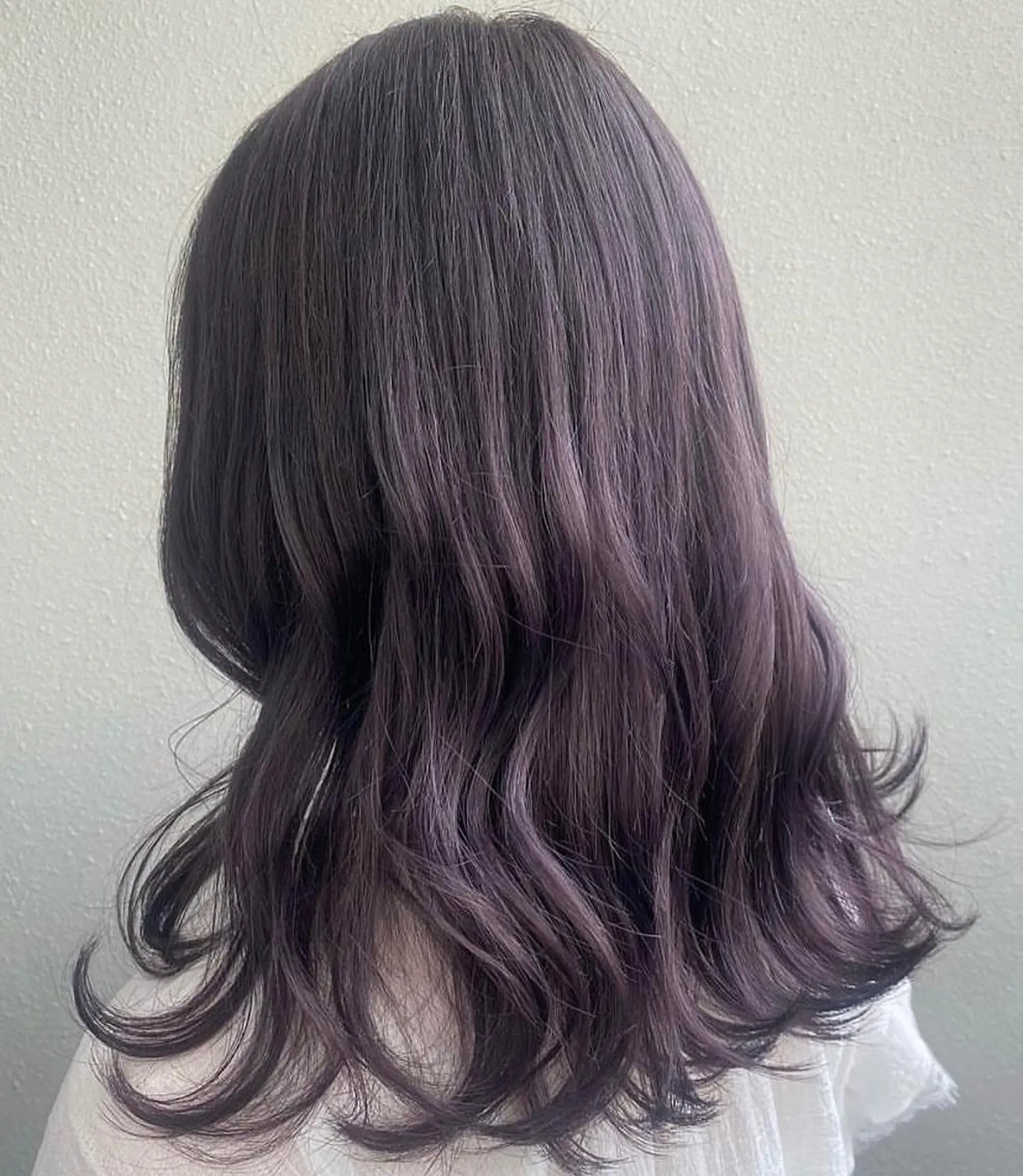 ミディアム hair salon dot.tokyo color所属・MANAMI 🥀ウルフカットのヘアスタイル