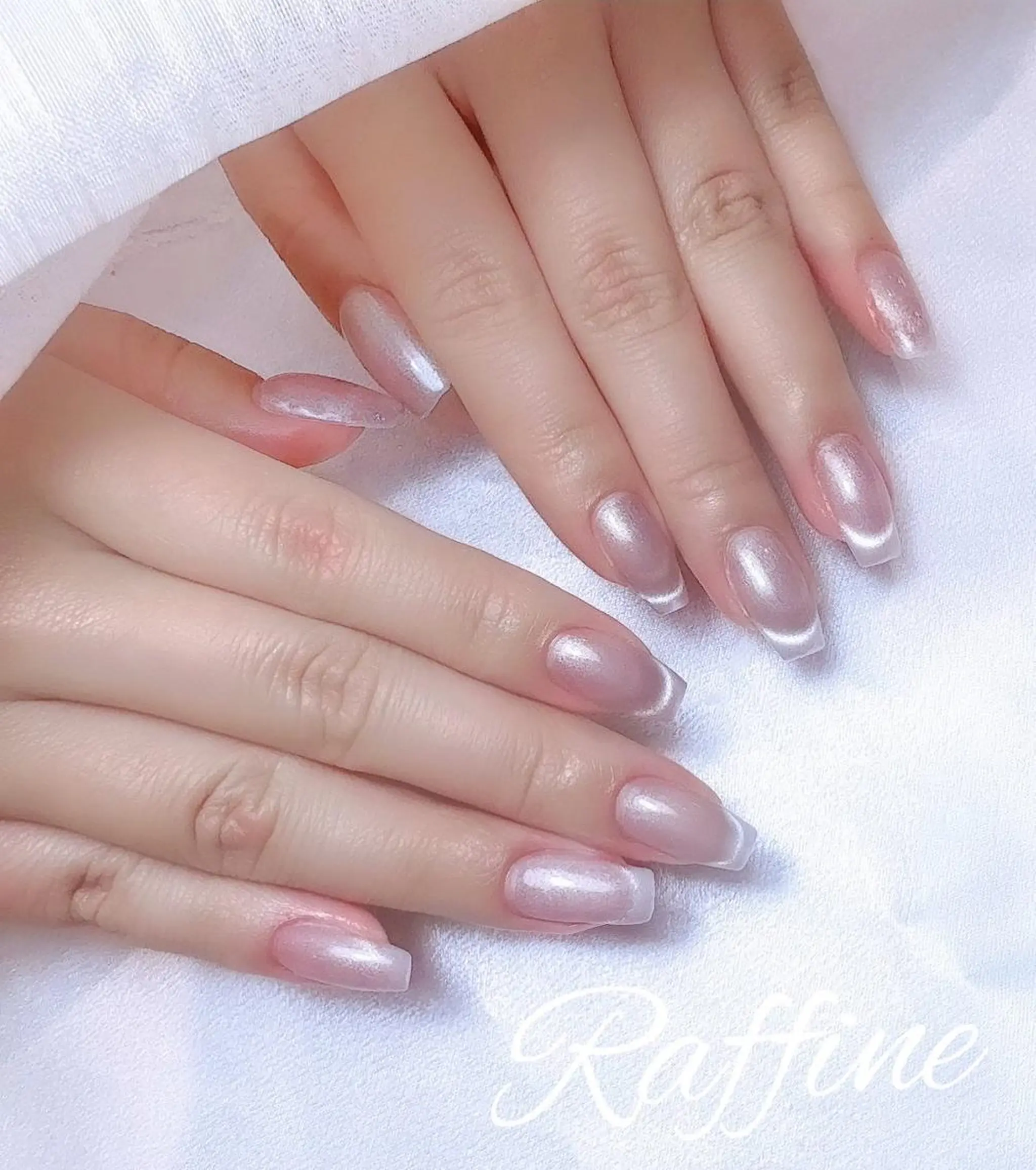 ネイル ハンドネイル RAFFINE haru🦋🩵のネイルデザイン