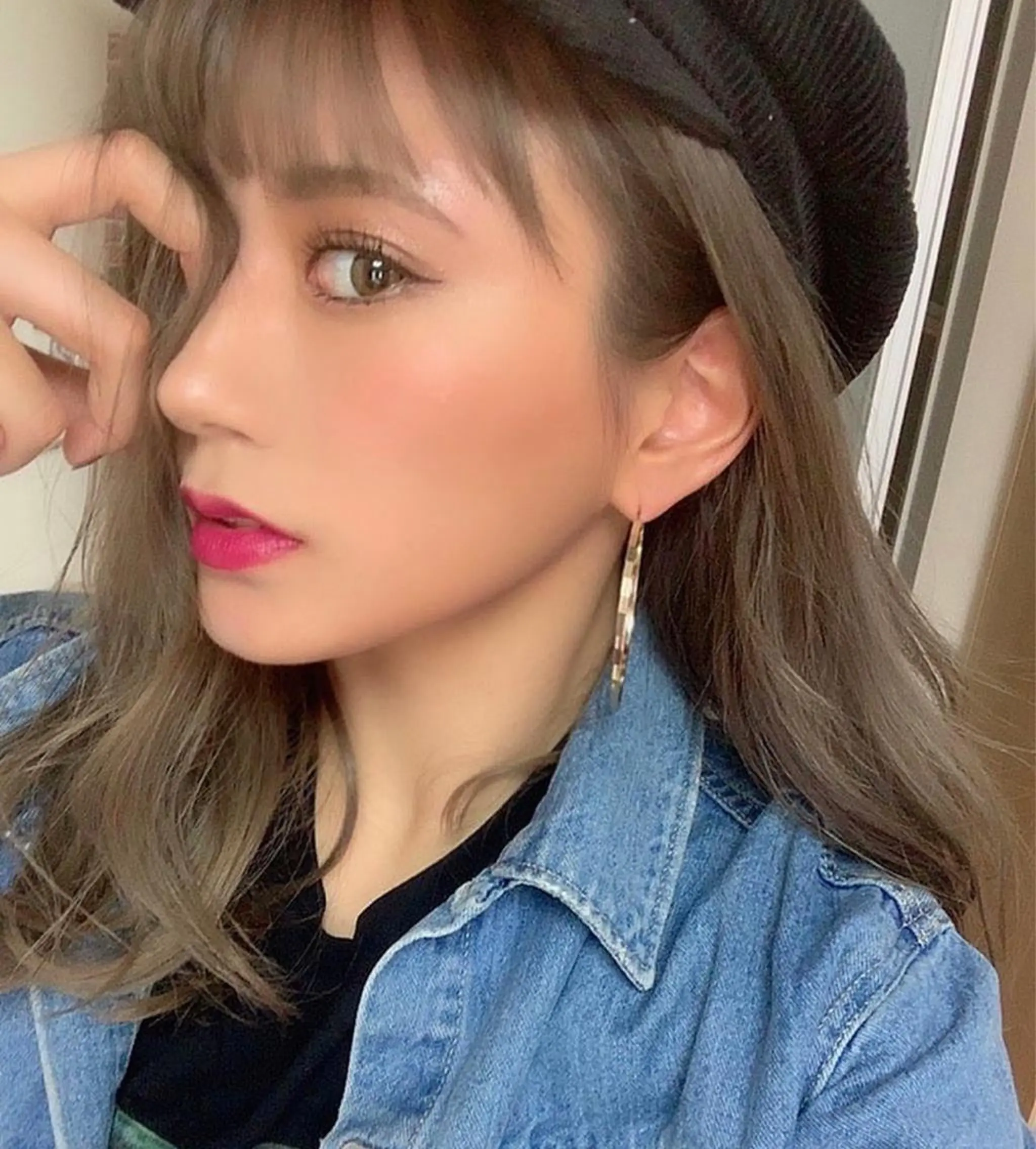 ミディアム カラー ベージュカラー ブリーチ ケアブリーチ ミルクティーベージュ ヘアカラー ブリーチ＆カラーが 得意☀️望月宣雄☀️のヘアスタイル