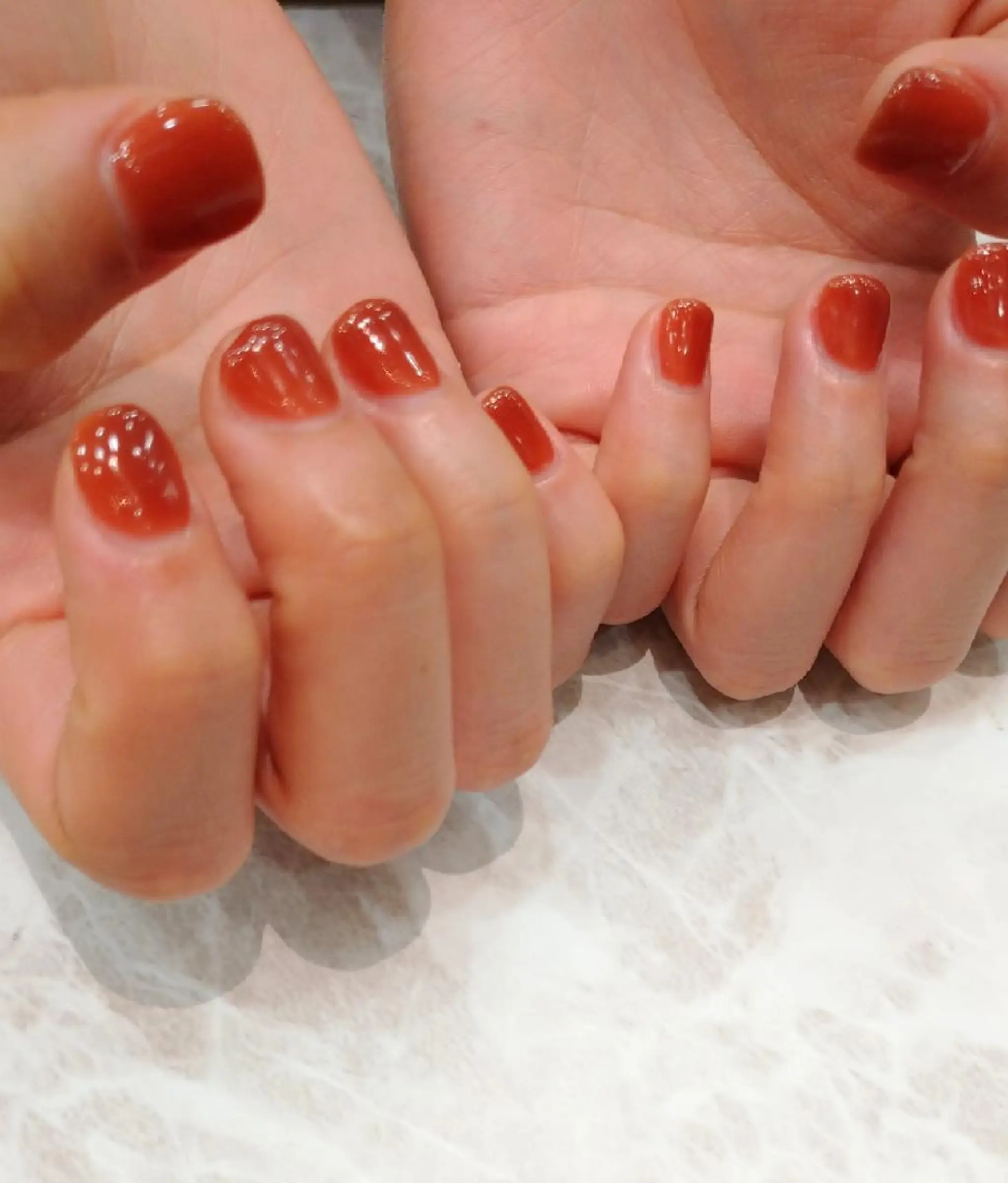 ネイル べっ甲ネイル ワンカラーネイル ハンドネイル 會田 瑠衣のネイルデザイン