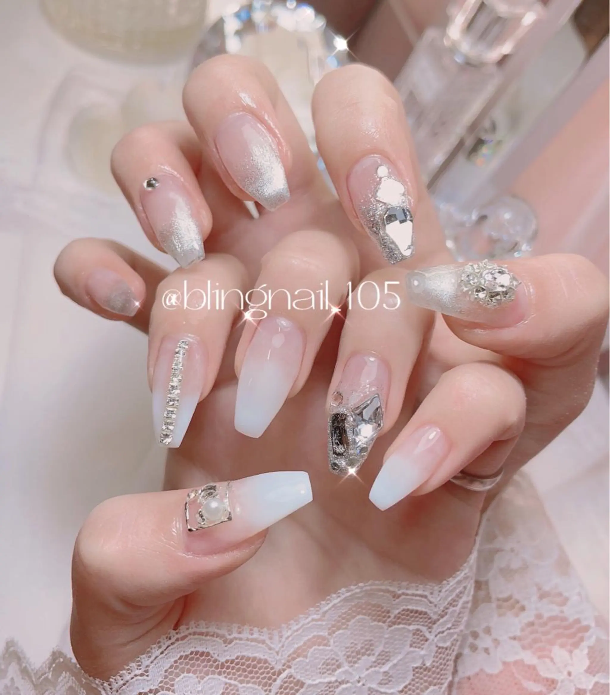 ネイル 23時まで❤︎韓国、 ワンホンネイルのネイルデザイン