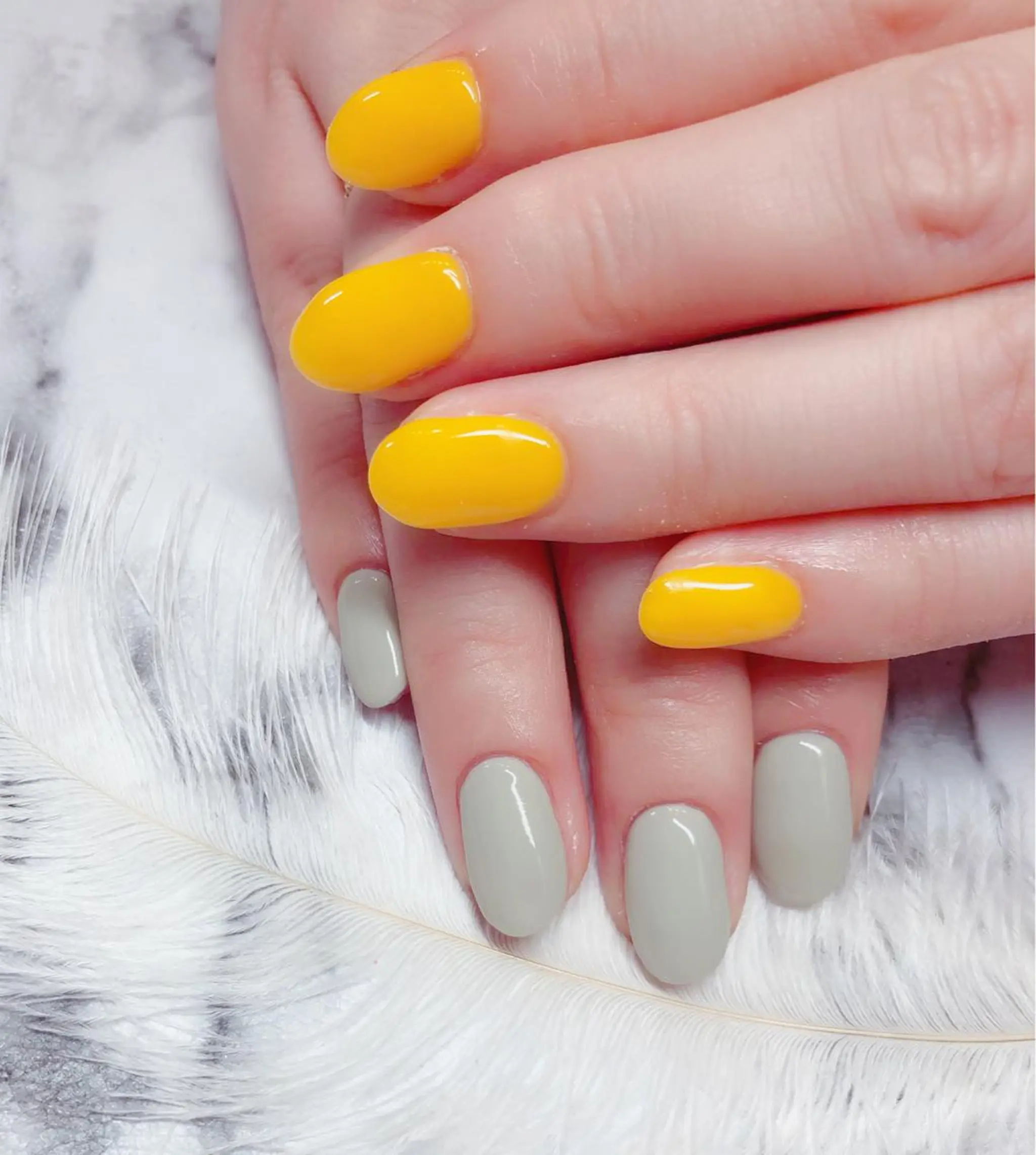 ネイル ハンドネイル マジックミラー所属・マジック ミラーのネイルデザイン