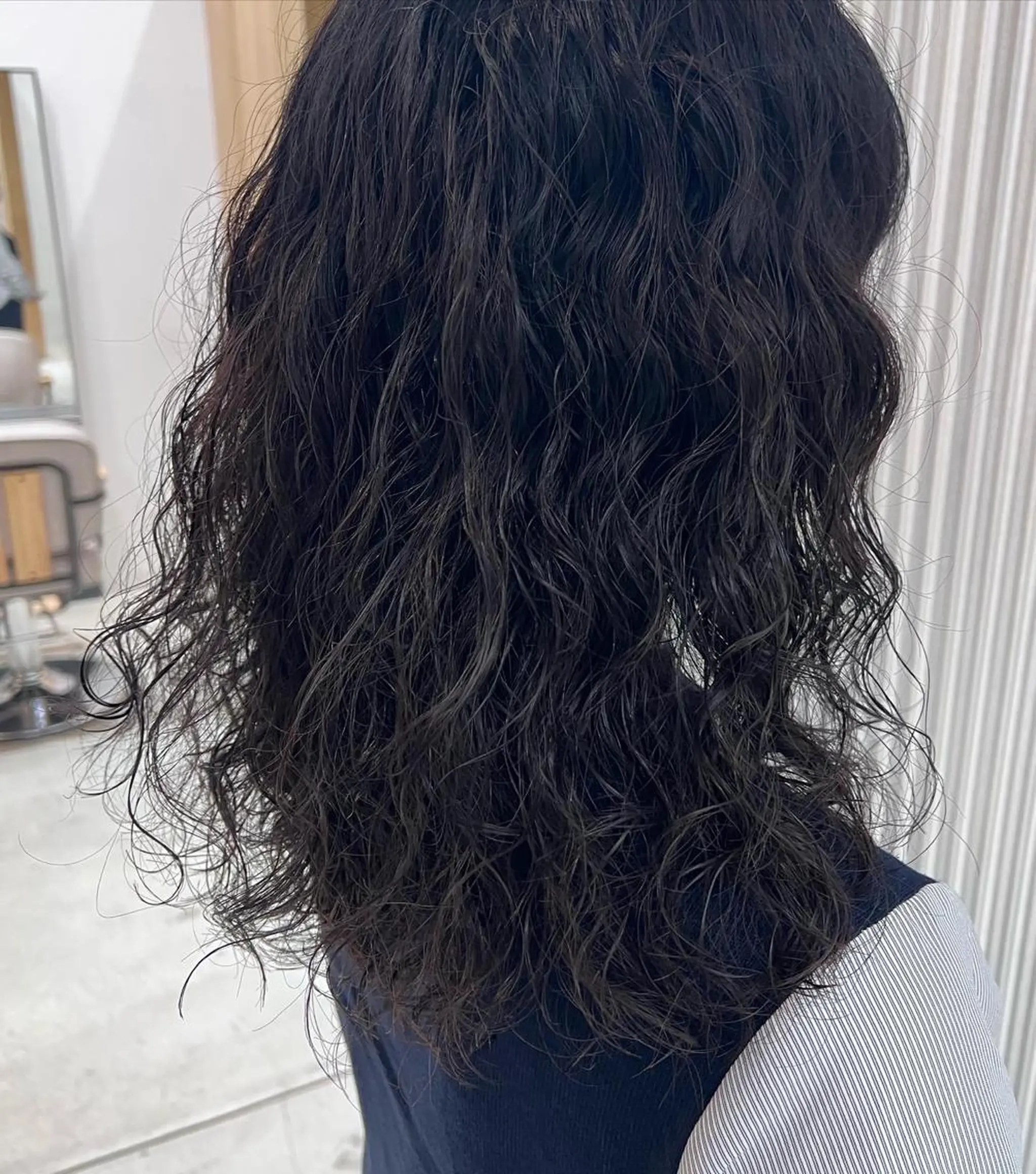 セミロング カット ヘアカラー パーマ トリートメント ally hairsalon所属・Emi .のヘアスタイル