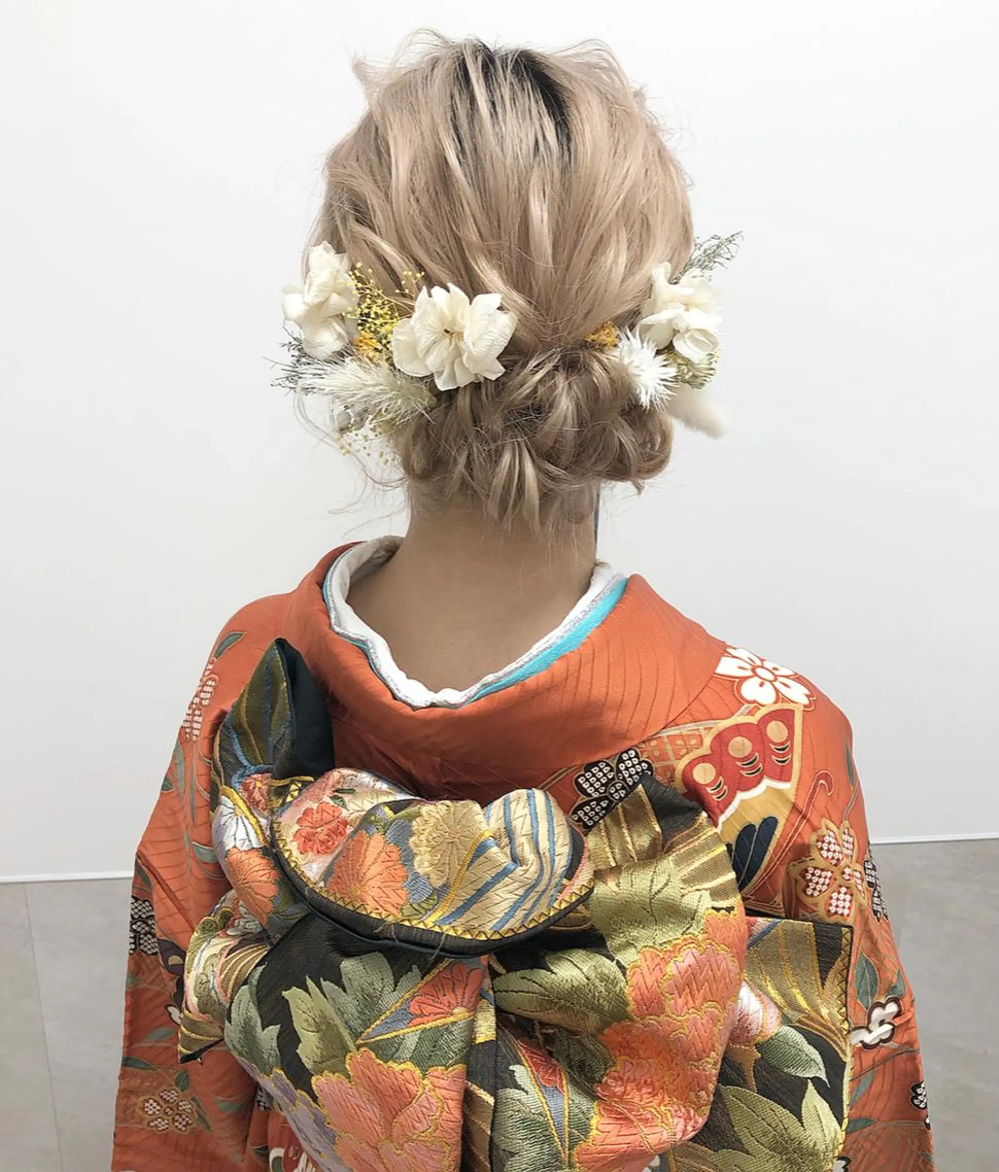 セミロング ヘアアレンジ 成人式 autre所属・大久保 ひでなりのヘアスタイル