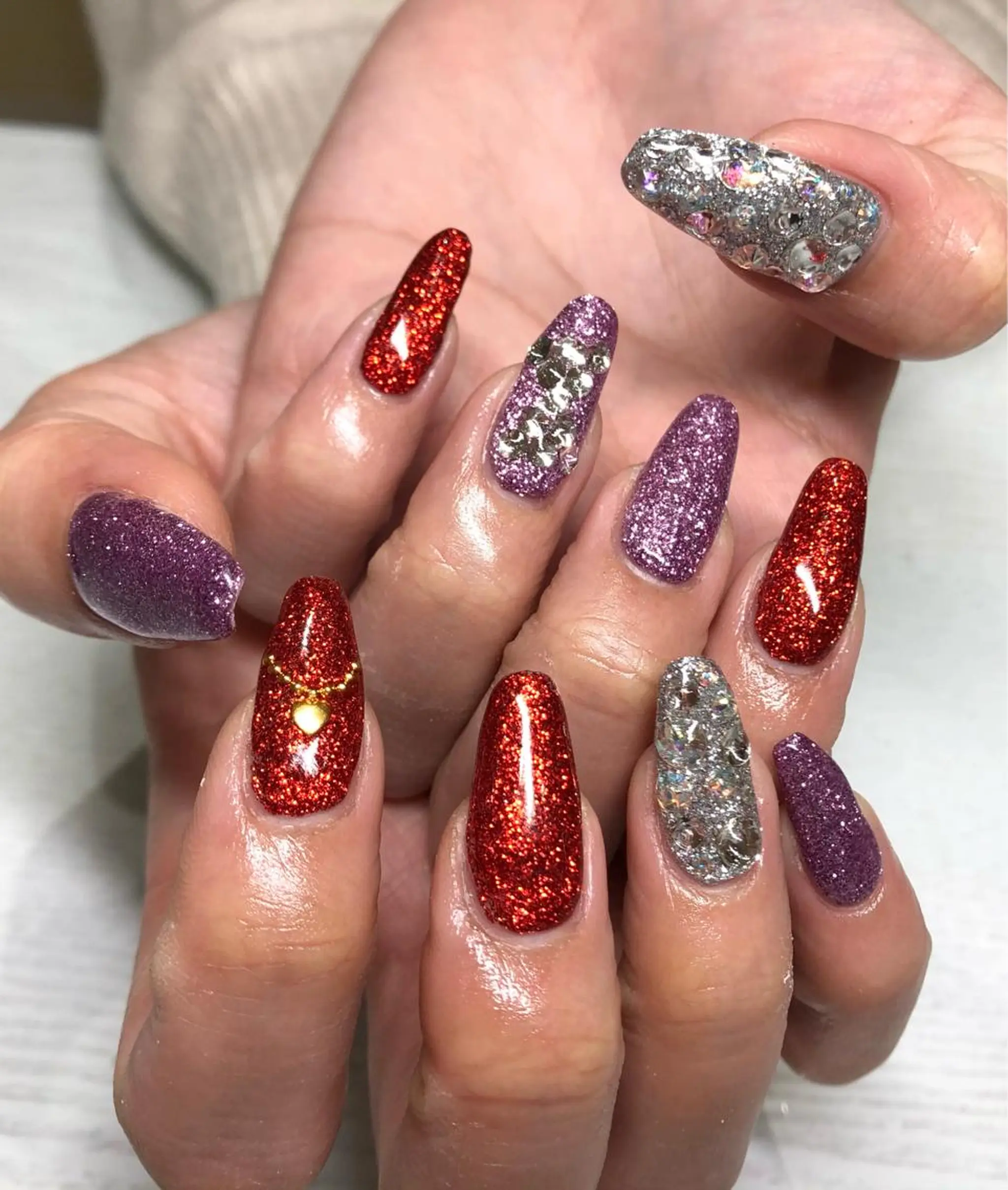 ネイル キラキラネイル ラメ(グリッター) 持ち込み ストーンネイル いちじゅう あおいのネイルデザイン