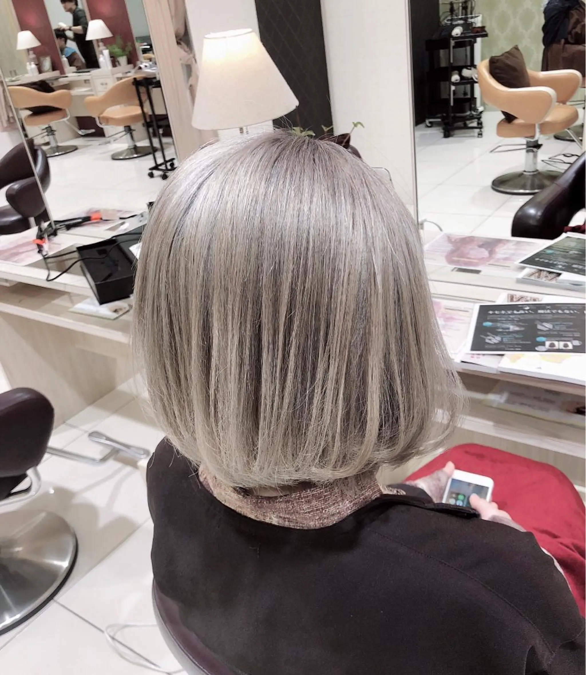 ショート カラー グレージュ ヘアカラー 難しい髪質の縮毛矯正 高岡/射水/髪質改善のヘアスタイル