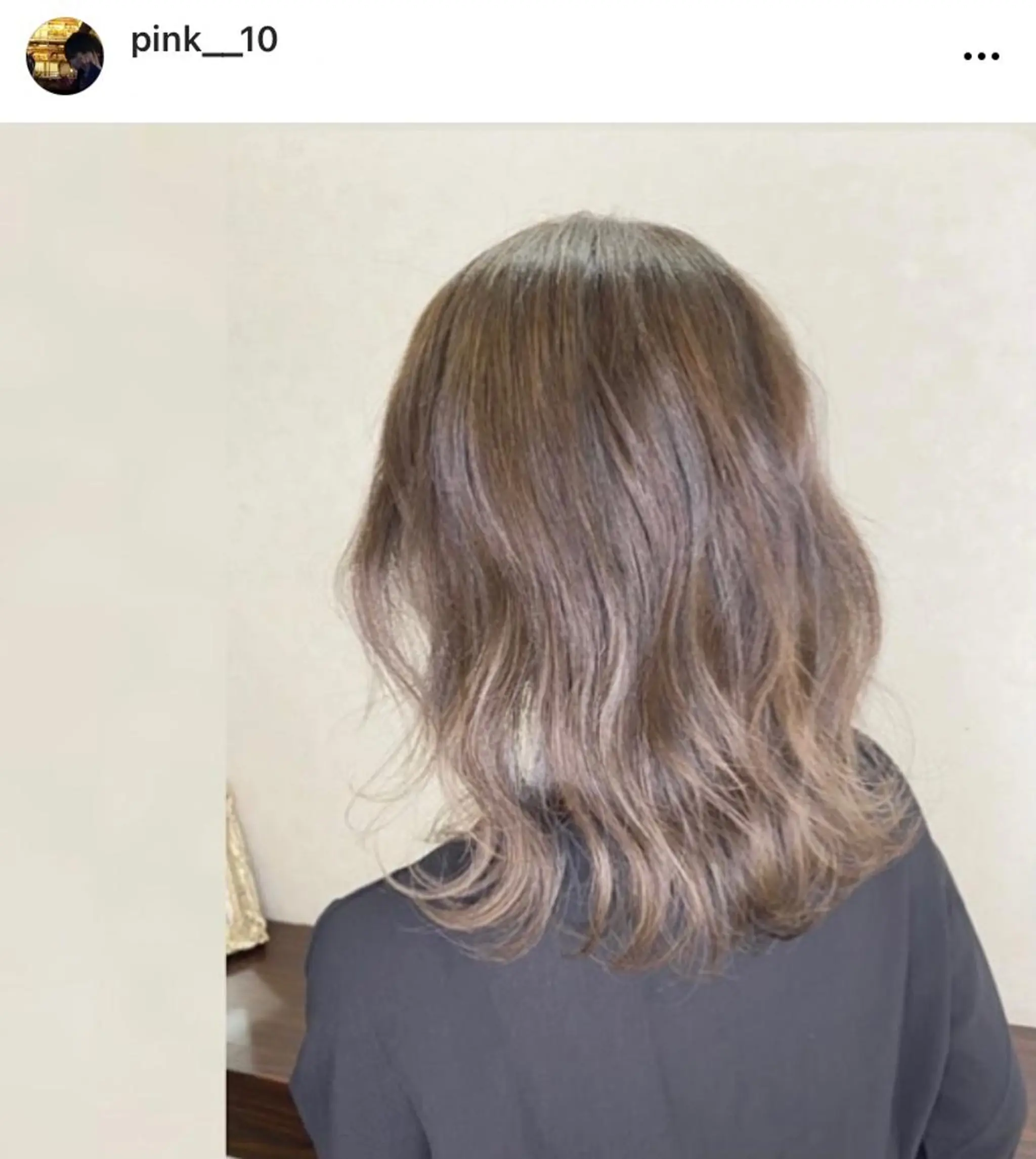 ミディアム ハイライト MILLOR “ミラー”のヘアスタイル