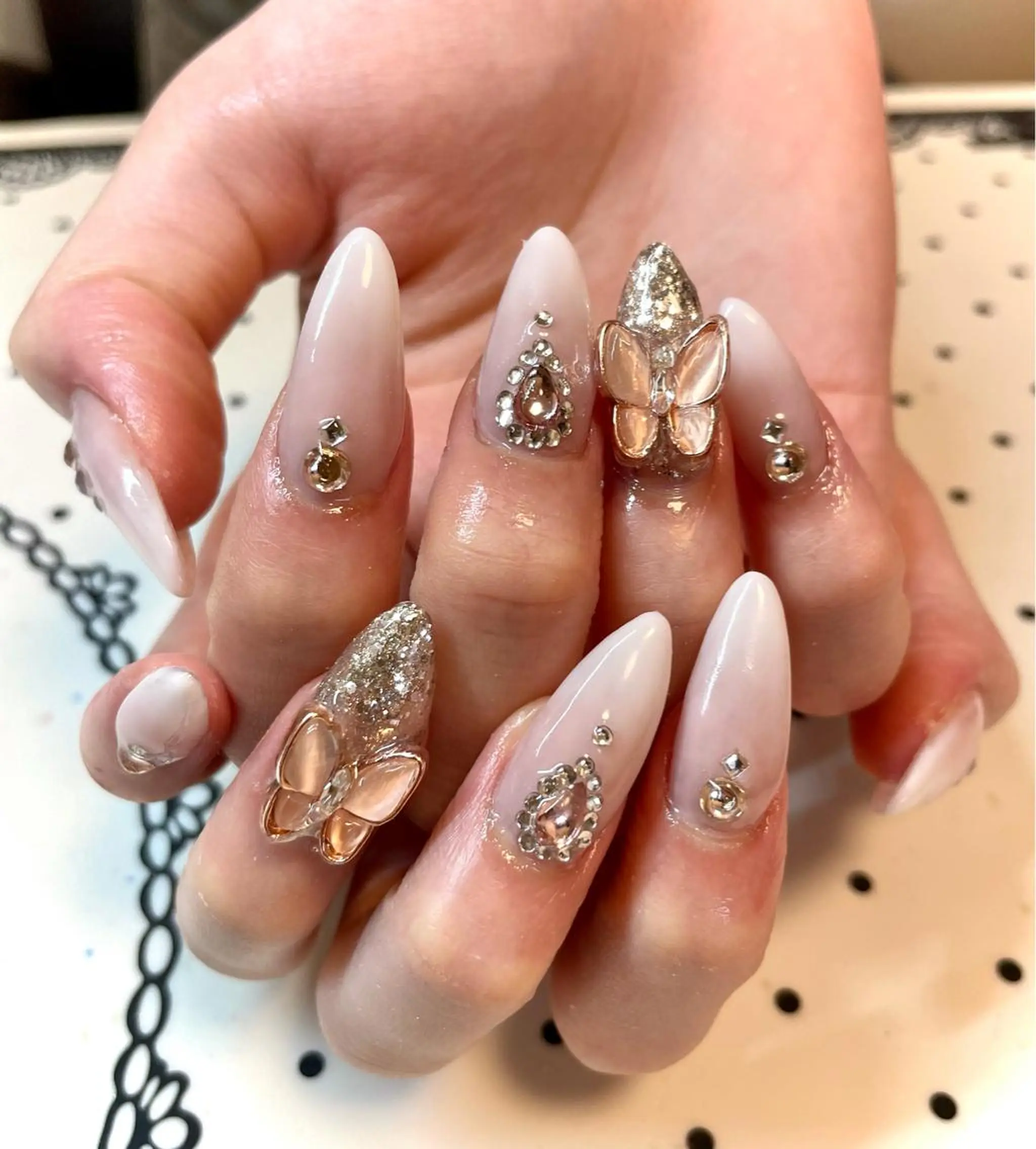 ネイル ハンドネイル nailsalon sugarr所属・nailist cocoのネイルデザイン