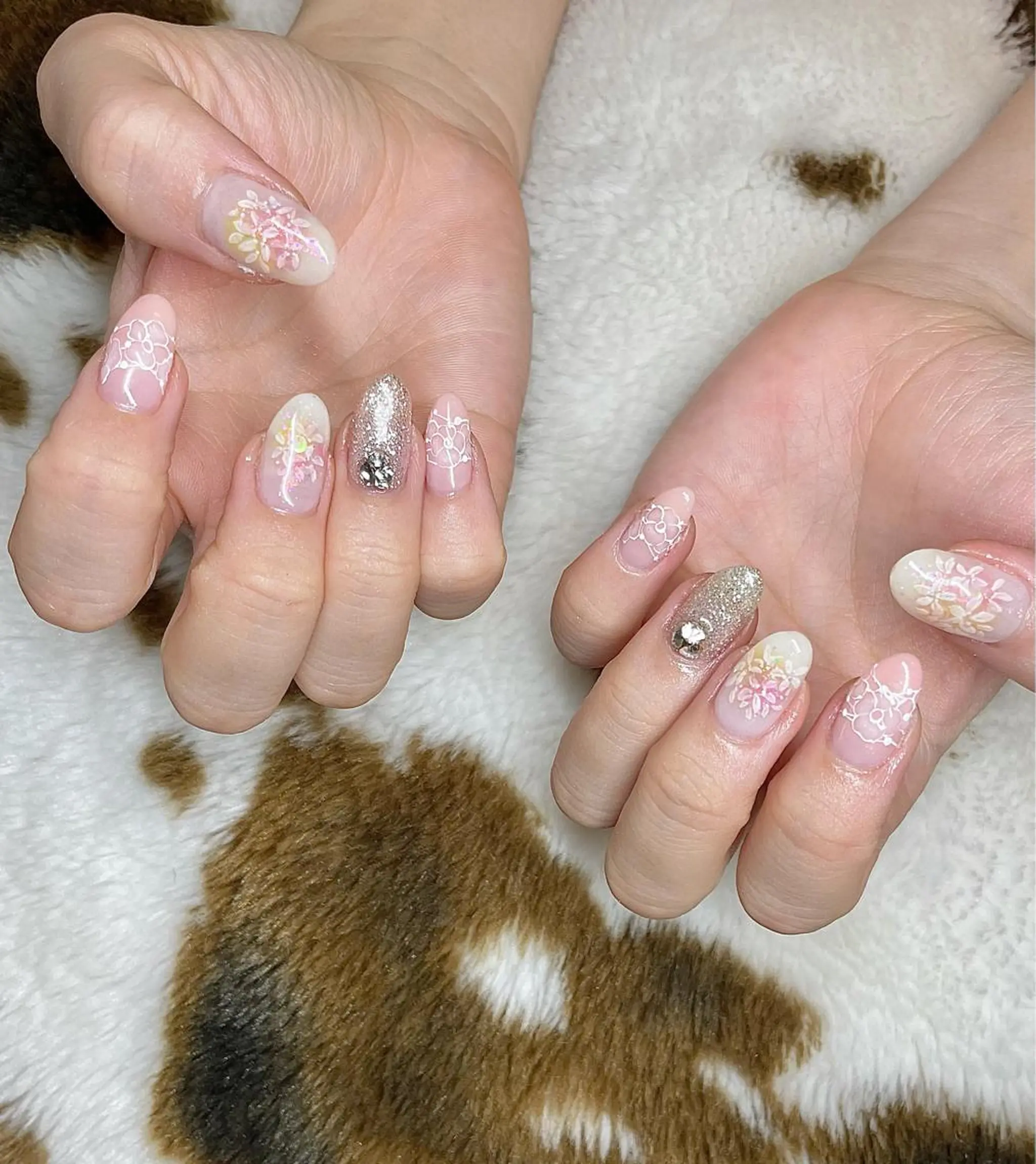 セミロング カラー パーマ ヘアアレンジ メンズ キッズ ネイル マツエク・マツパ フラワーネイル レース nail&eye Aoのマツエク・マツパデザイン