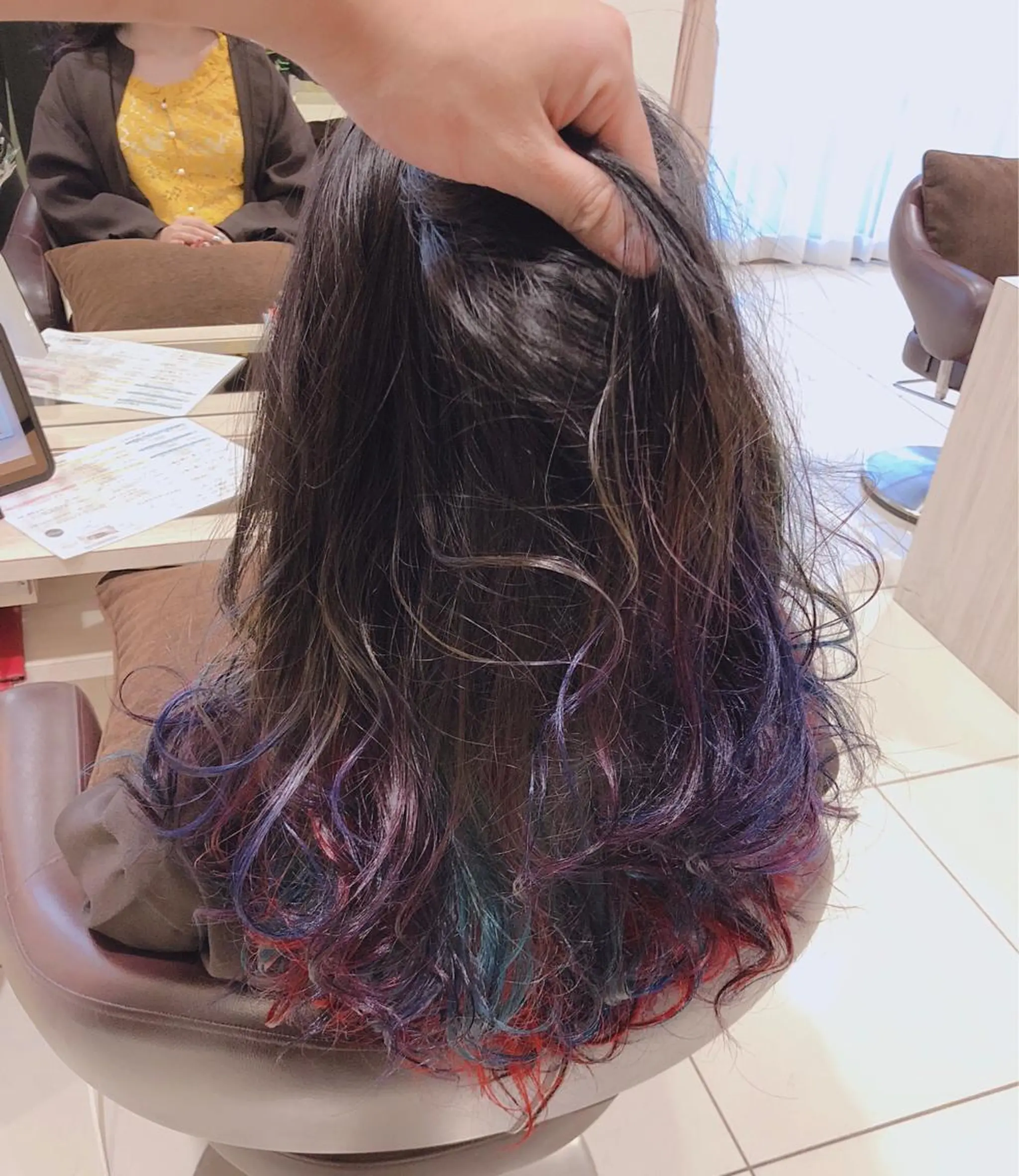 セミロング カラー ユニコーンカラー ヘアカラー トリートメント 難しい髪質の縮毛矯正 高岡/射水/髪質改善のヘアスタイル