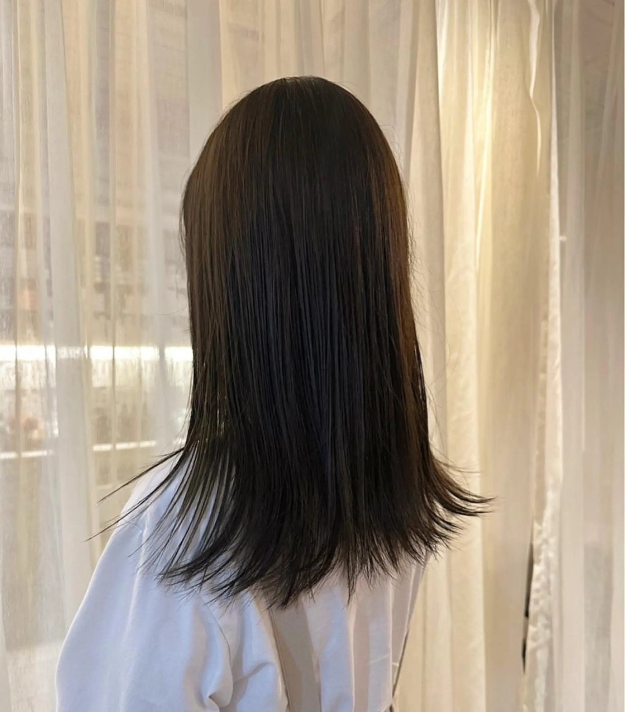 カラー 藤原 百花のヘアスタイル