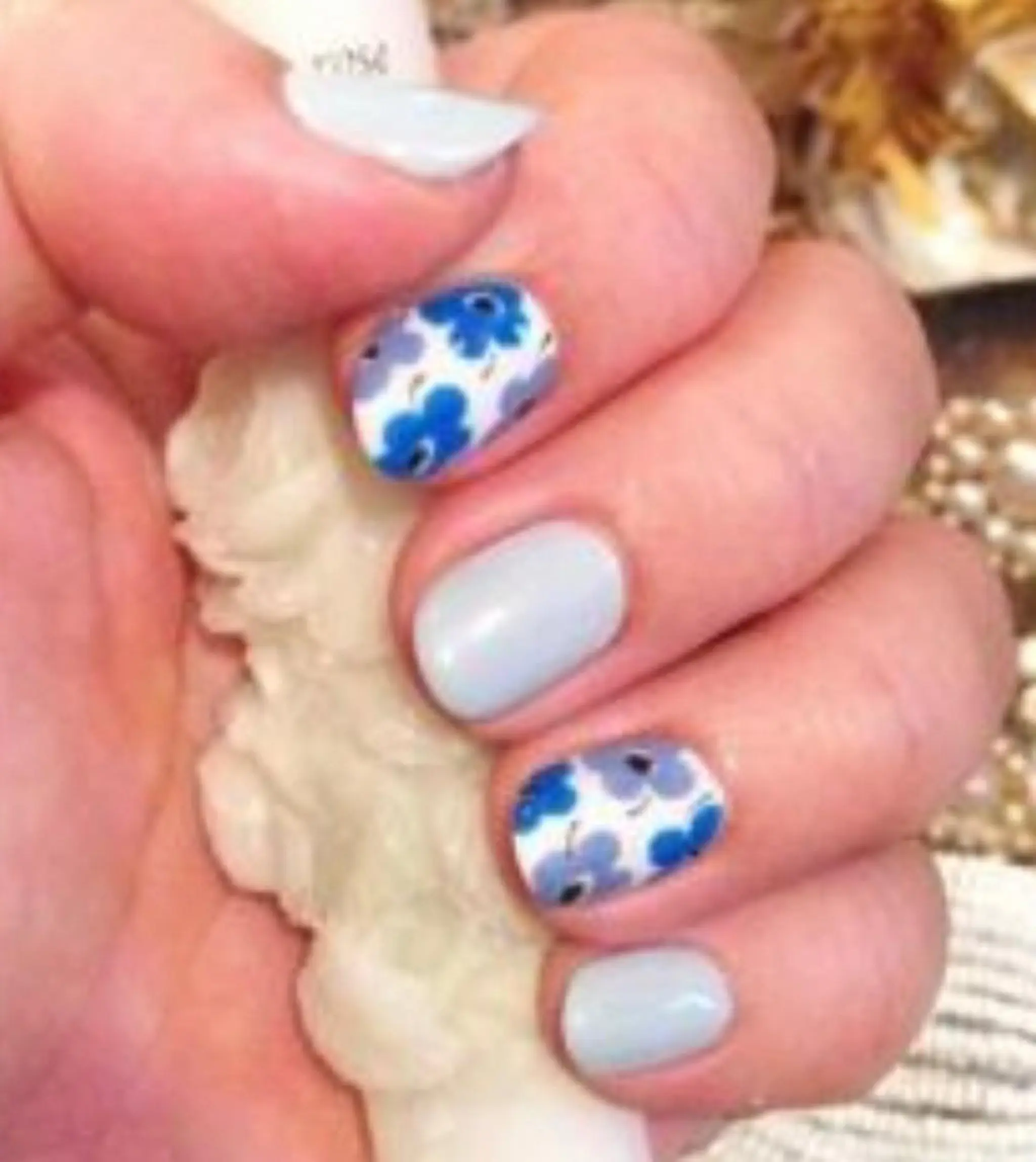 ネイル ハンドネイル ゲン レイカのネイルデザイン