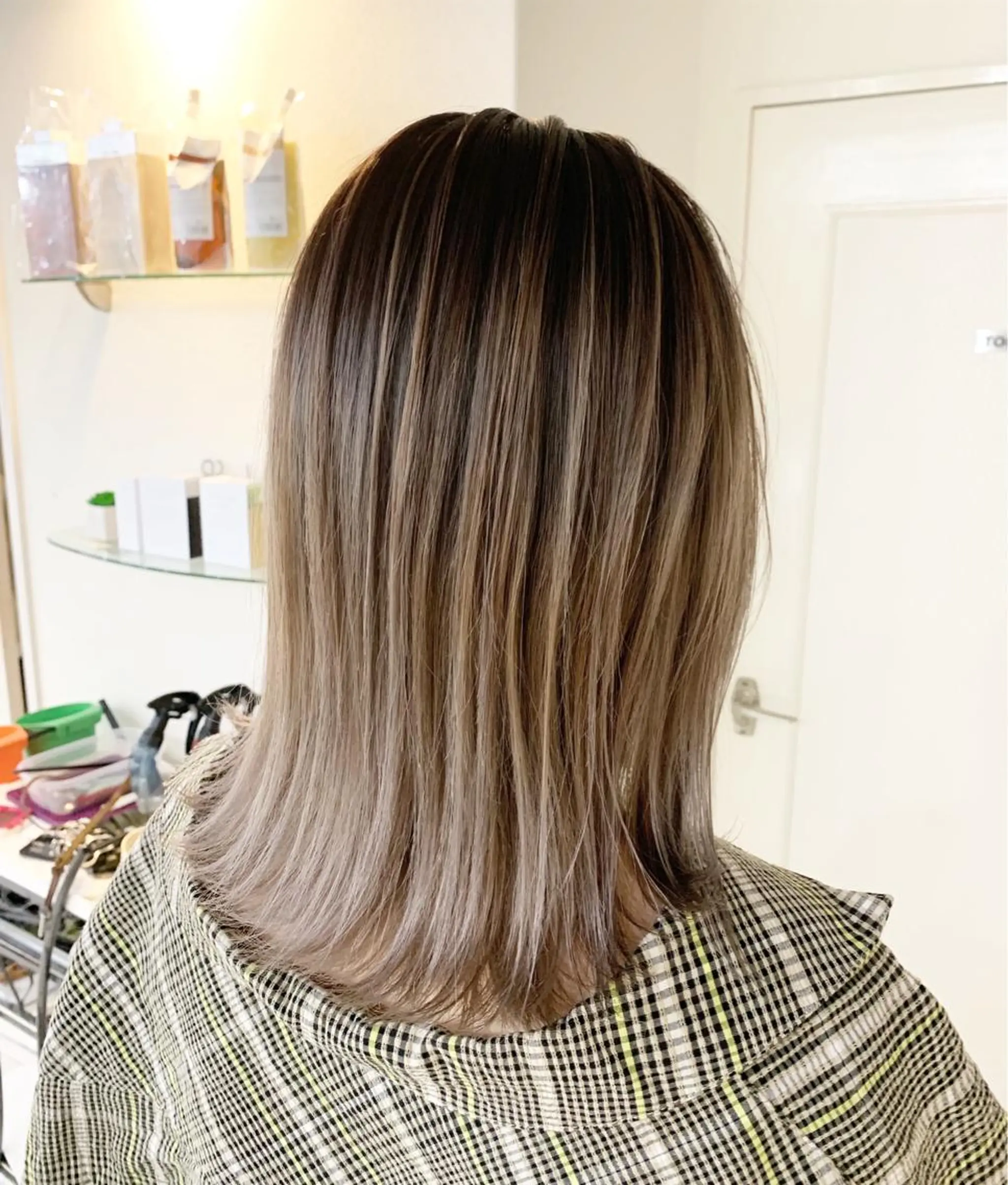 ミディアム 渡辺 健太のヘアスタイル