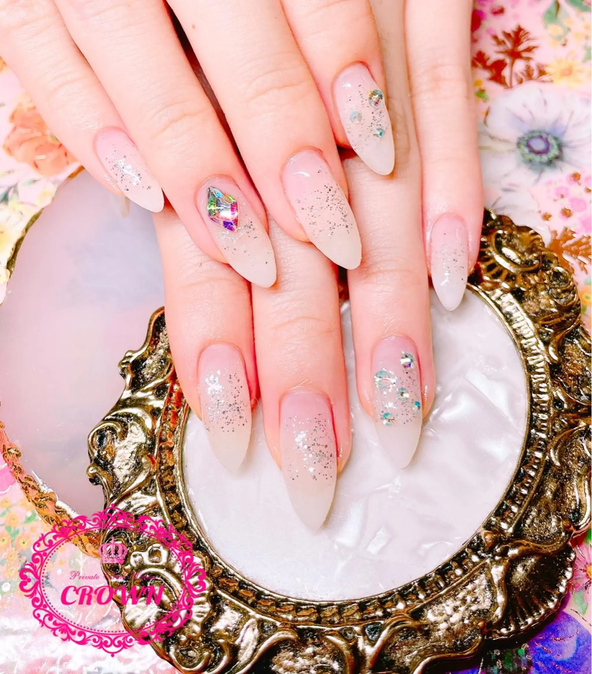 ネイル CROWN プライベートサロンのネイルデザイン