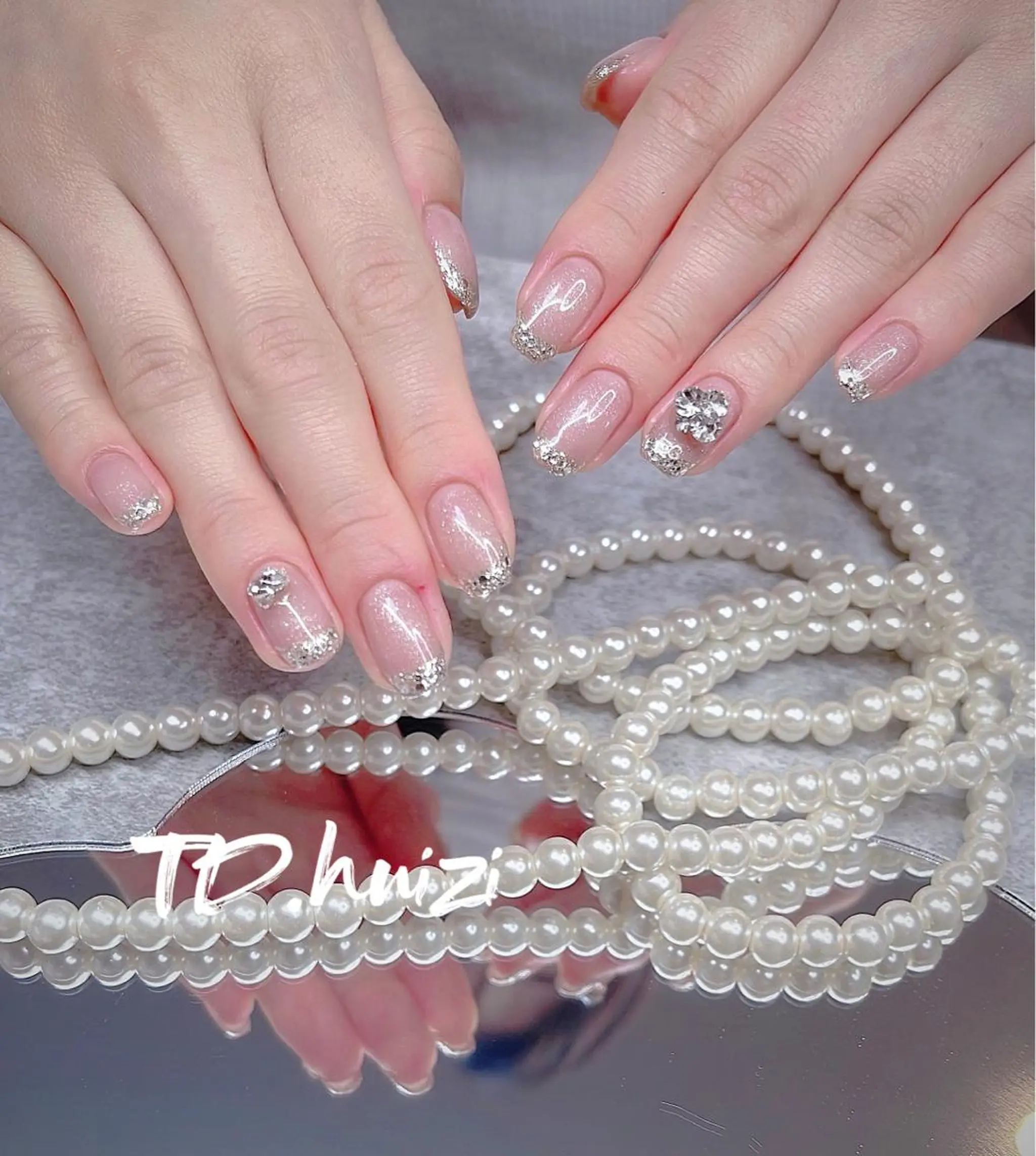 ミディアム めぐみのネイルサロン 惠のネイルデザイン