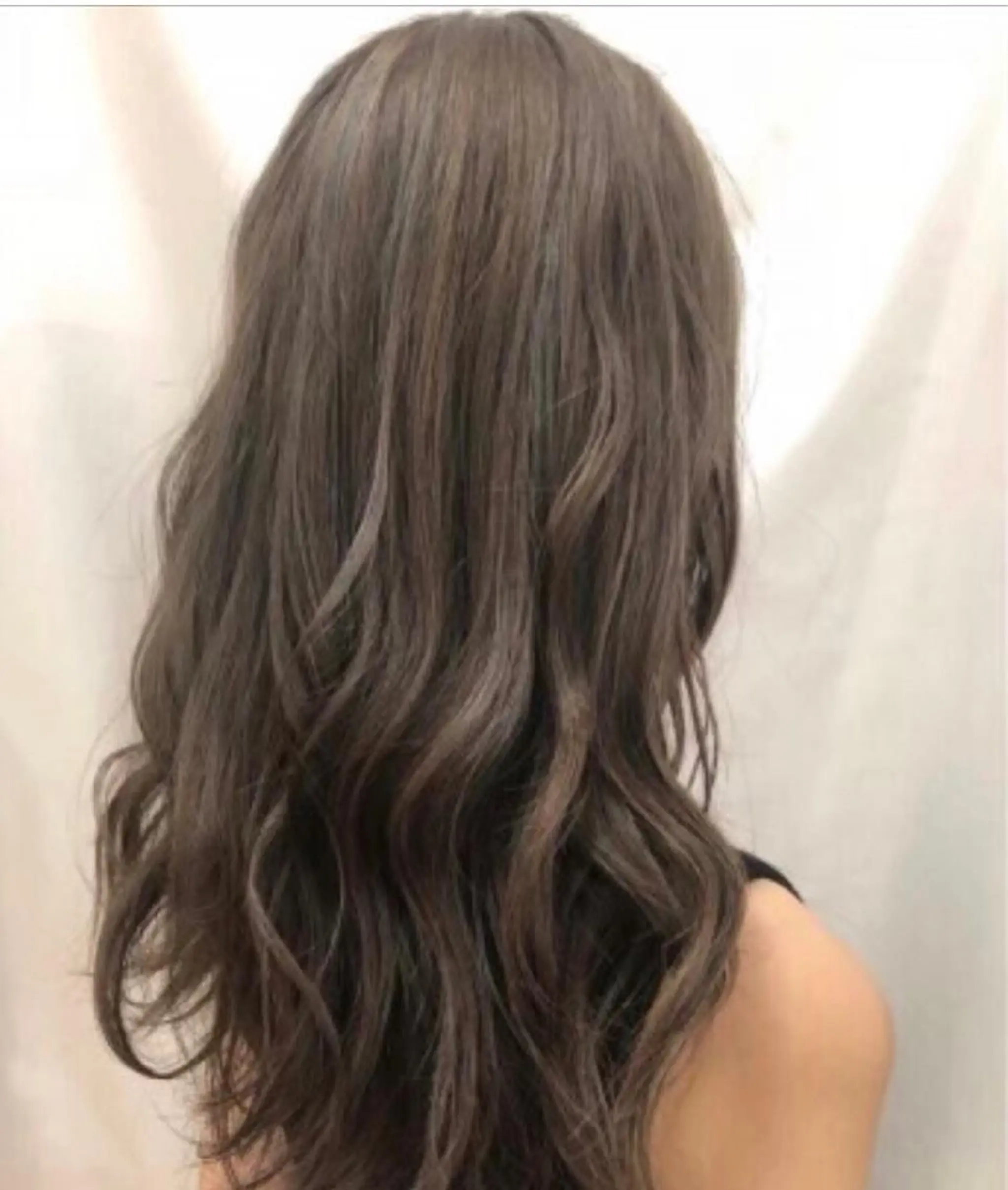 ロング アッシュ ハイライト entality所属・暖色ボブ 🍊rikakoのヘアスタイル