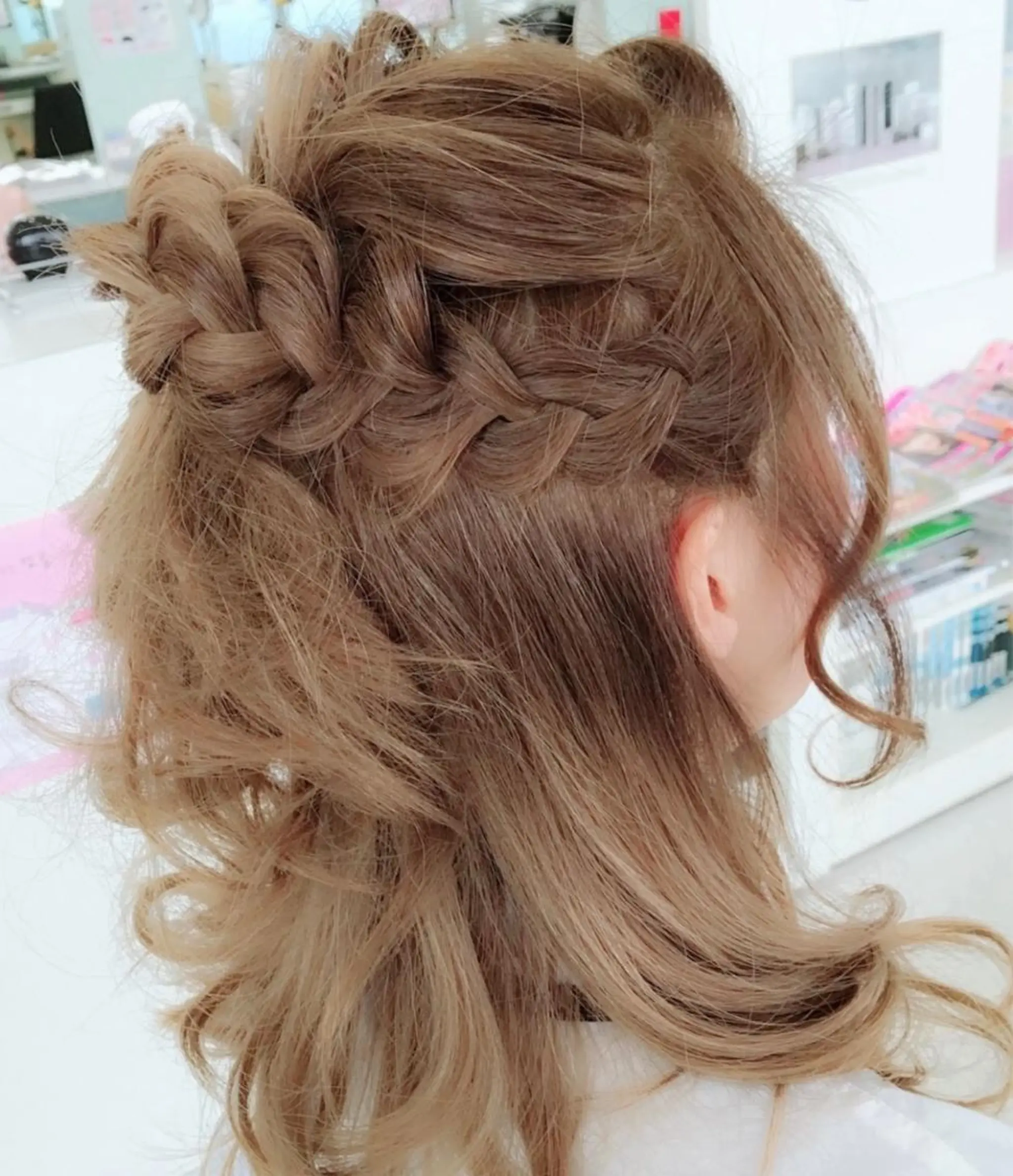 ヘアアレンジ ヘアセット 眉美_salon HBL 正規店の眉毛・アイブロウイメージ