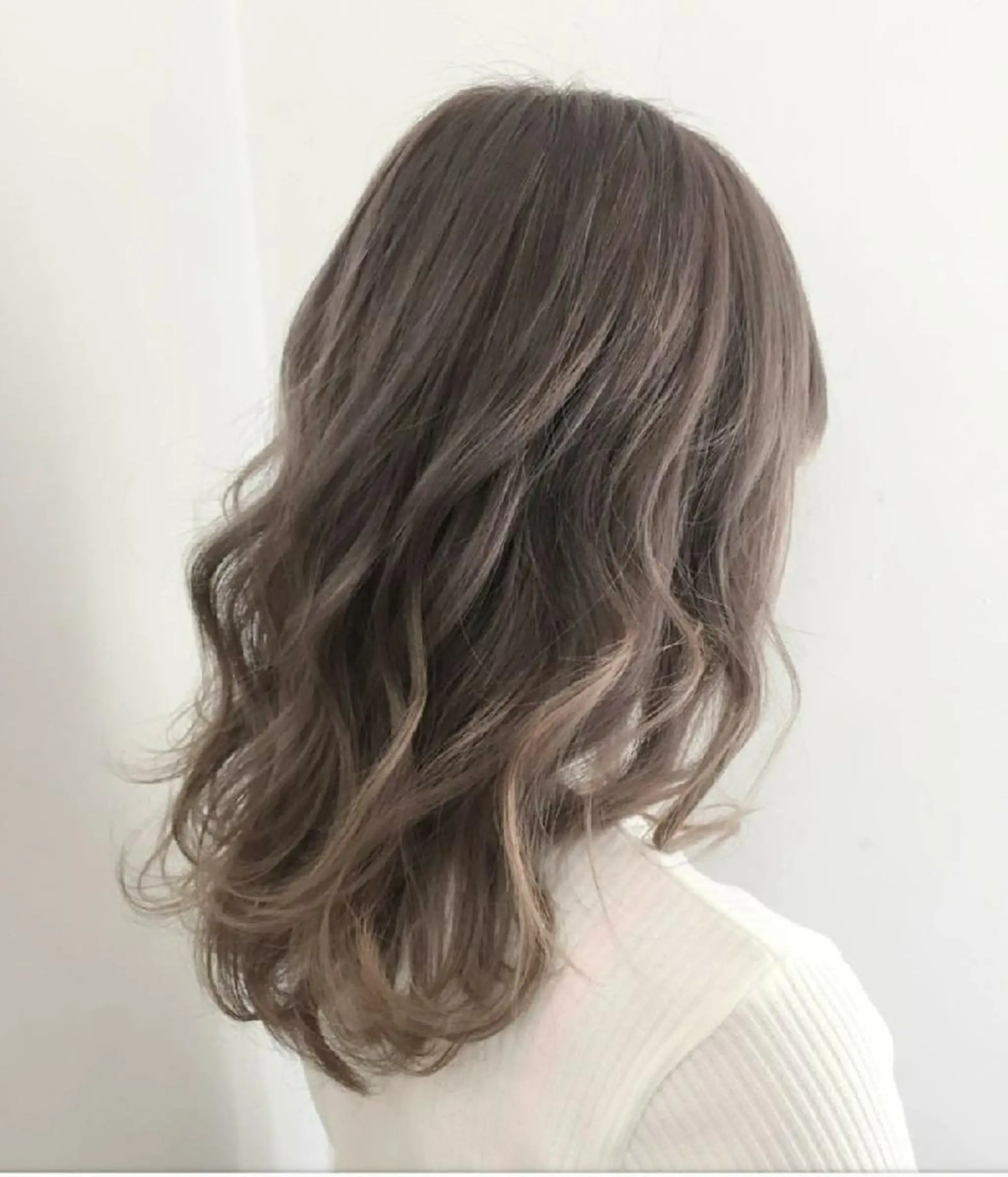 ミディアム ハイライト 宮内 修平のヘアスタイル