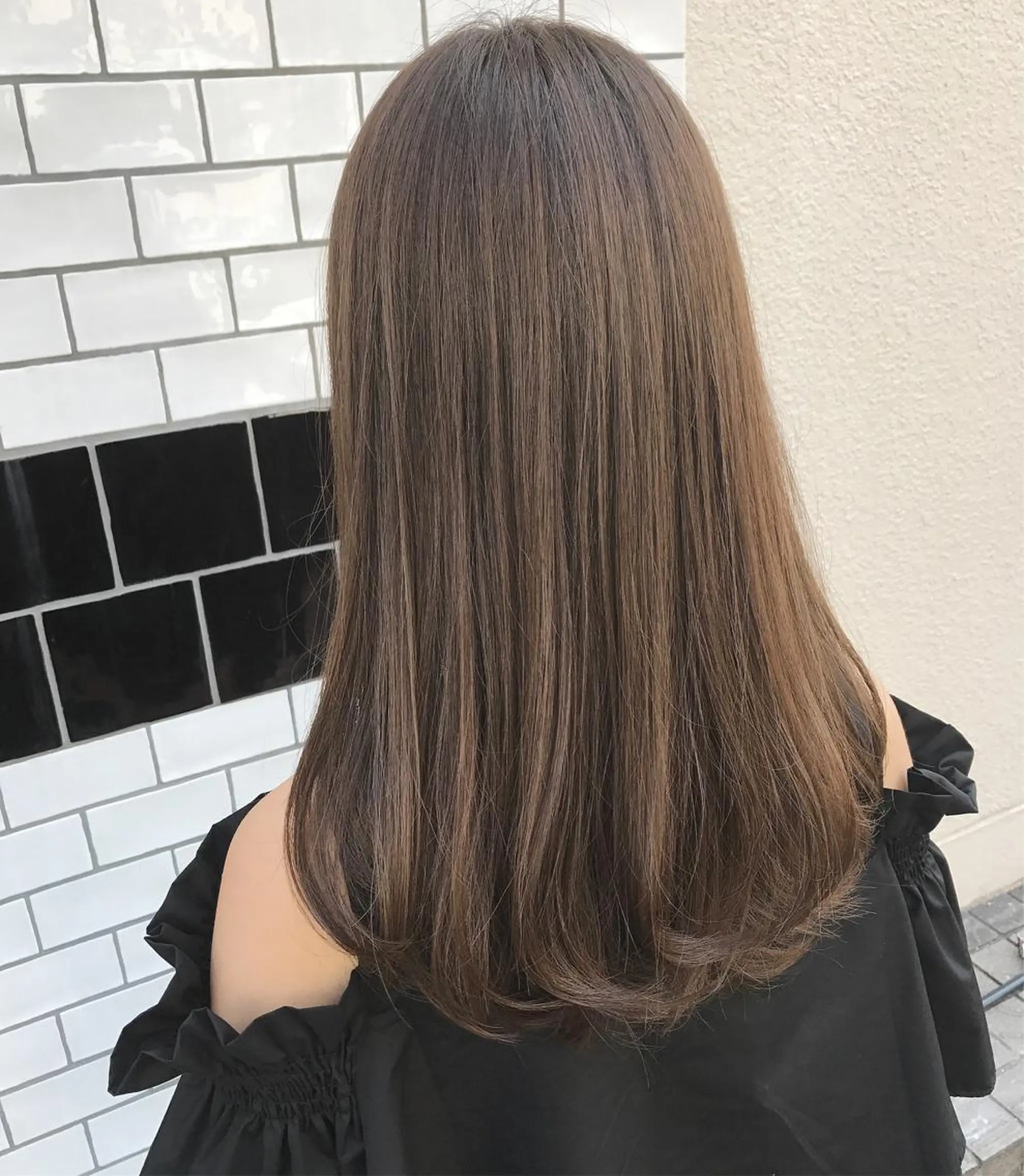 セミロング カラー パーマ ベージュカラー ブリーチ ブリーチなしカラー シェアサロン　salowin所属・✨ブリーチなし透明感 カラー🥇ユースケのヘアスタイル