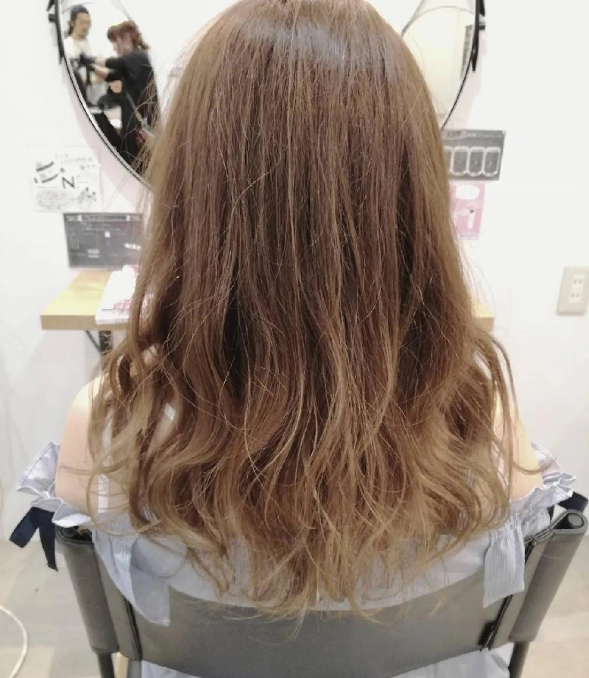 ヘアアレンジ ロング カラー パーマ メンズ キッズ ネイル マツエク・マツパ ベージュカラー グラデーションカラー ゴールド グラデーション 中津No.1髪質改善 店長✨透ける暗髪のヘアスタイル