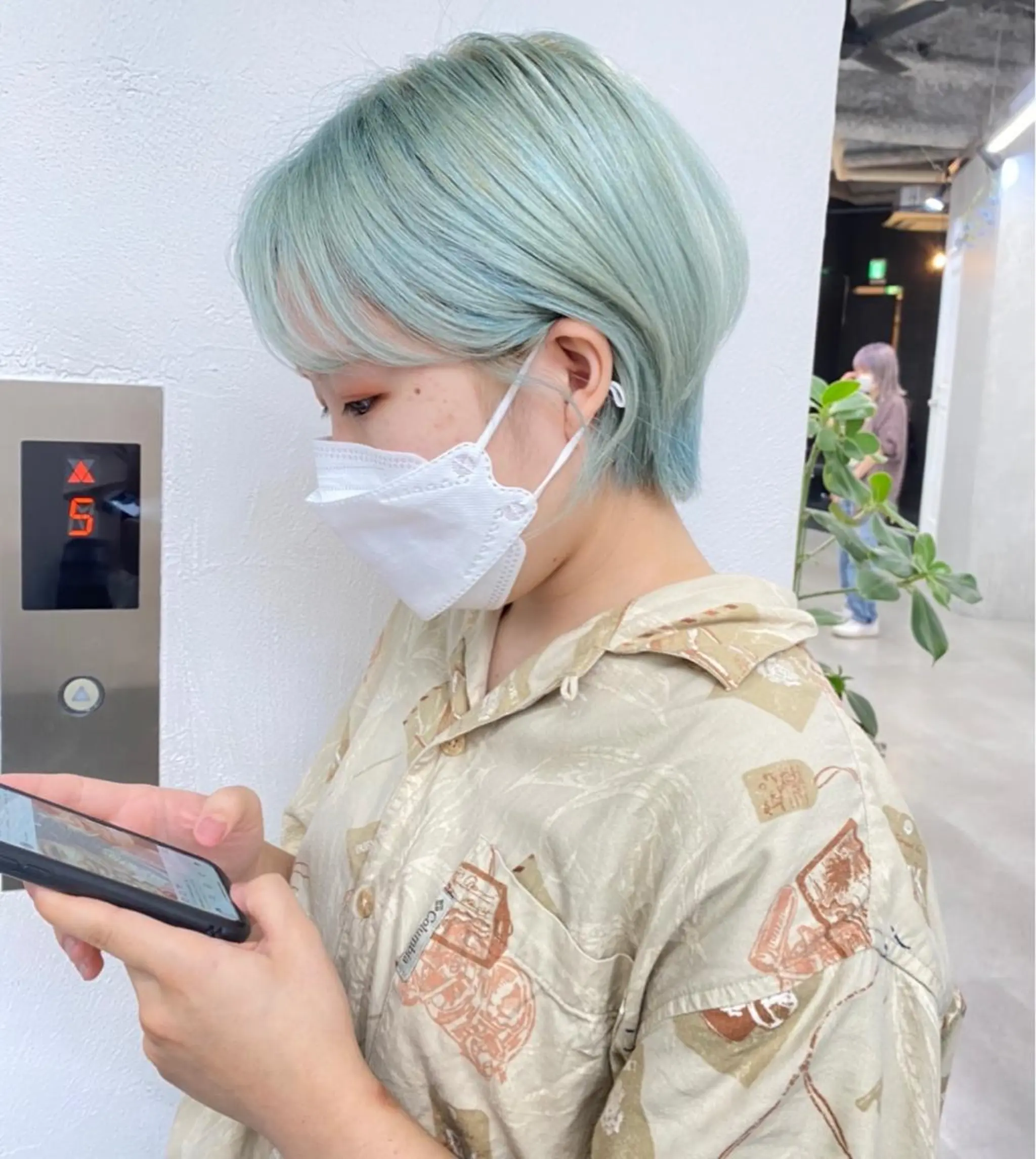 ショート カラー ヘアアレンジ 原宿レイヤーカット 渋谷【山本喜熙】のヘアスタイル