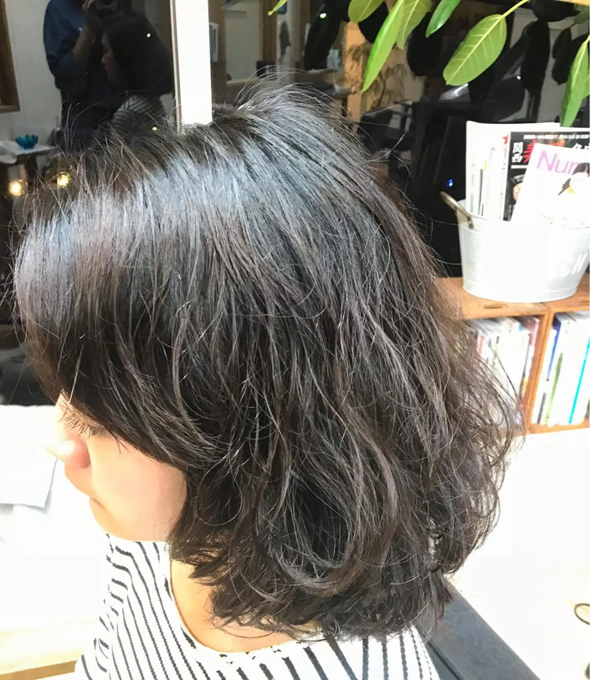 ミディアム パーマ ミディアムパーマ デジタルパーマ カット パーマ トップスタイリスト 藤原 純のヘアスタイル