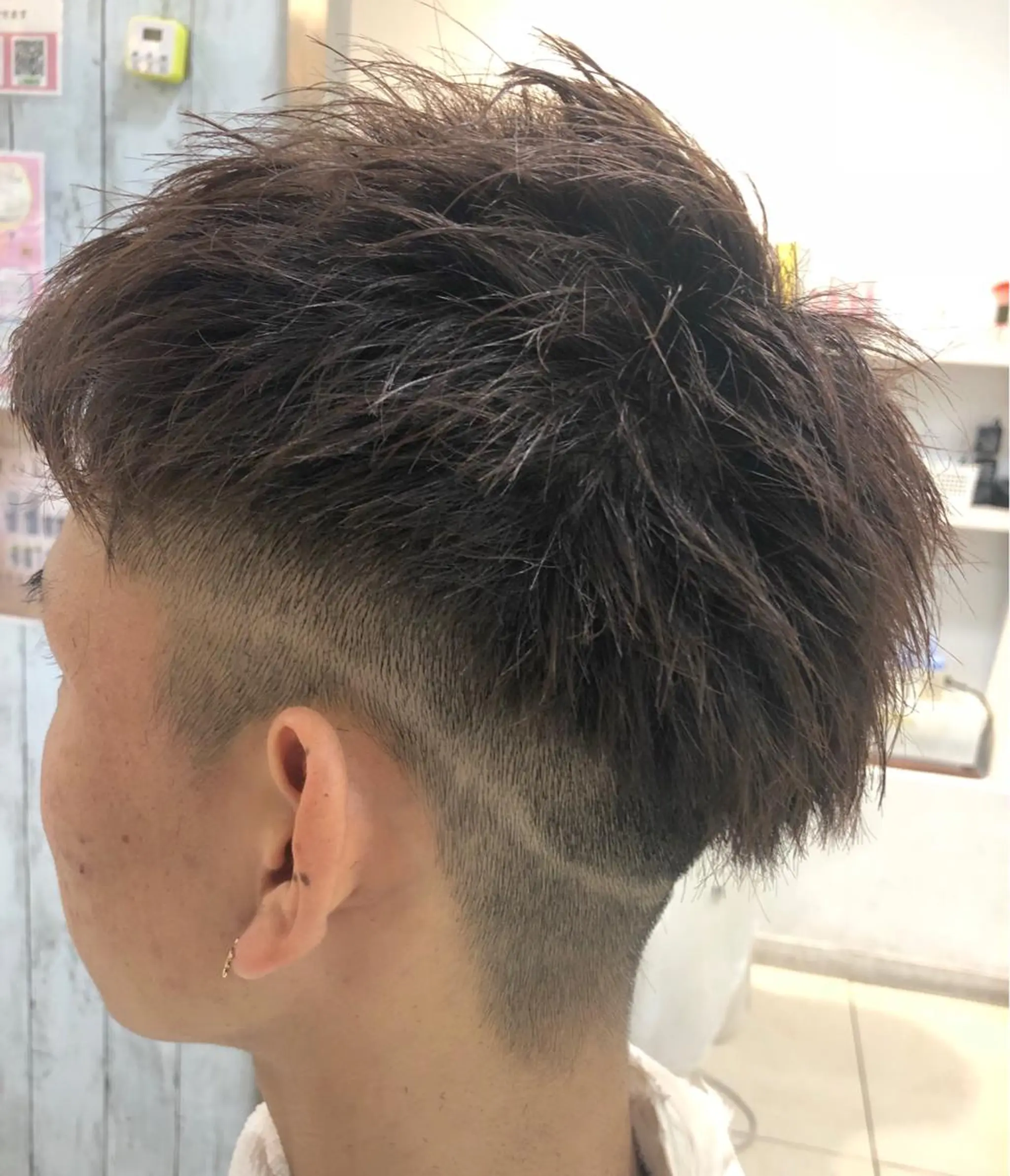 ショート メンズ カルマ・ニュアンス パーマ　須田龍世のヘアスタイル