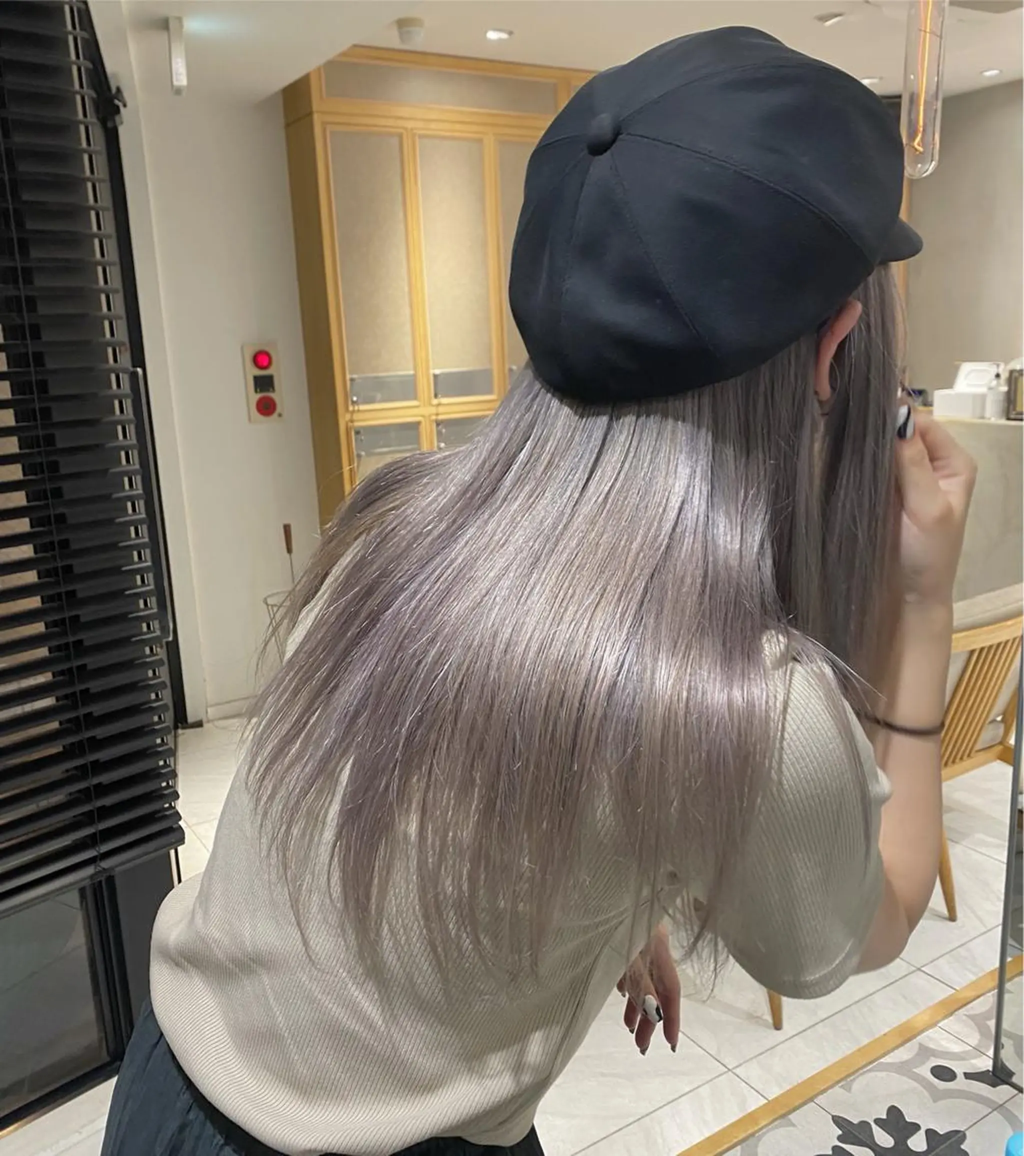 ロング ayumi / ダブルカラーのヘアスタイル