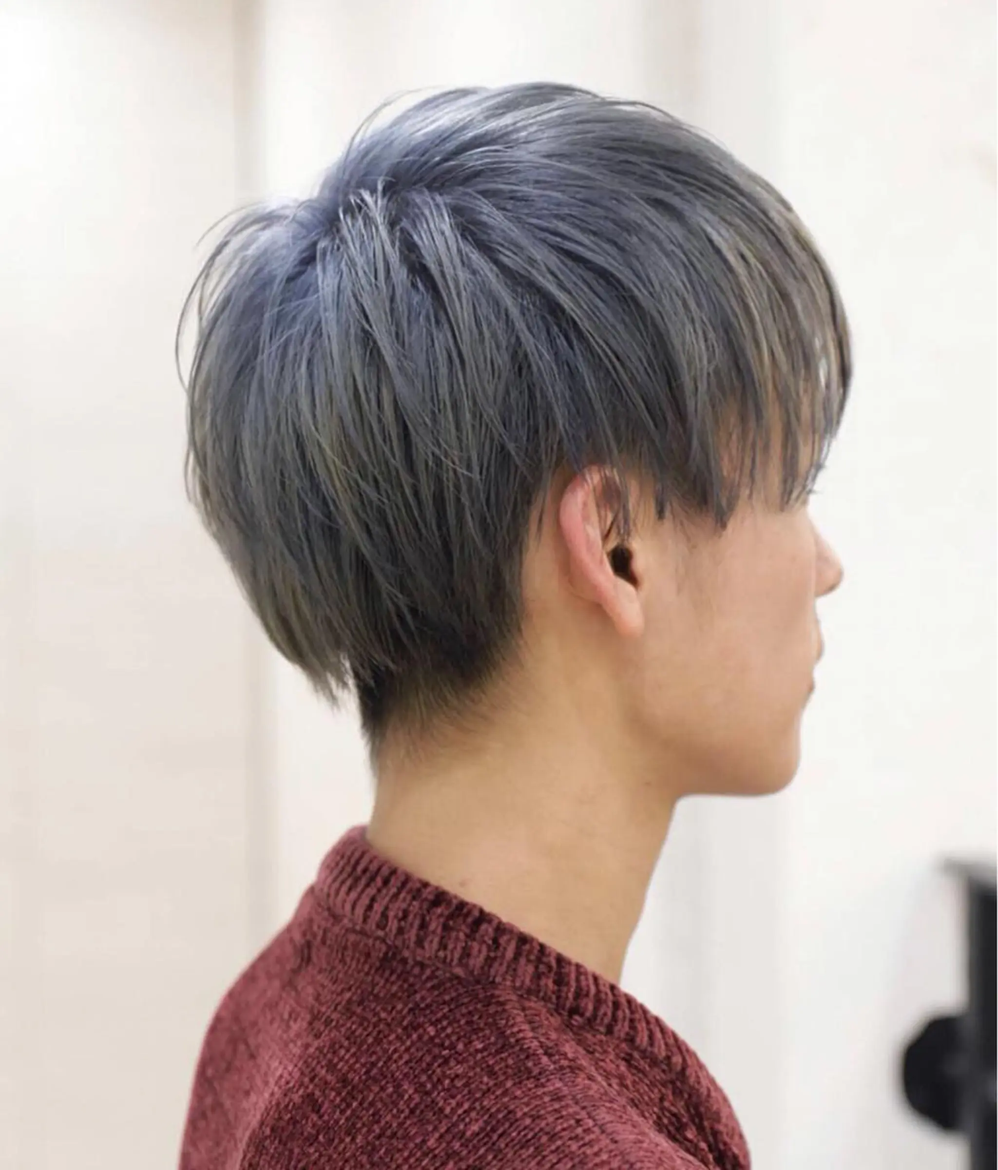 ショート カラー メンズ メンズブリーチ アッシュ ブリーチ ラベンダーカラー ラベンダーアッシュ 斉藤 貴也のヘアスタイル