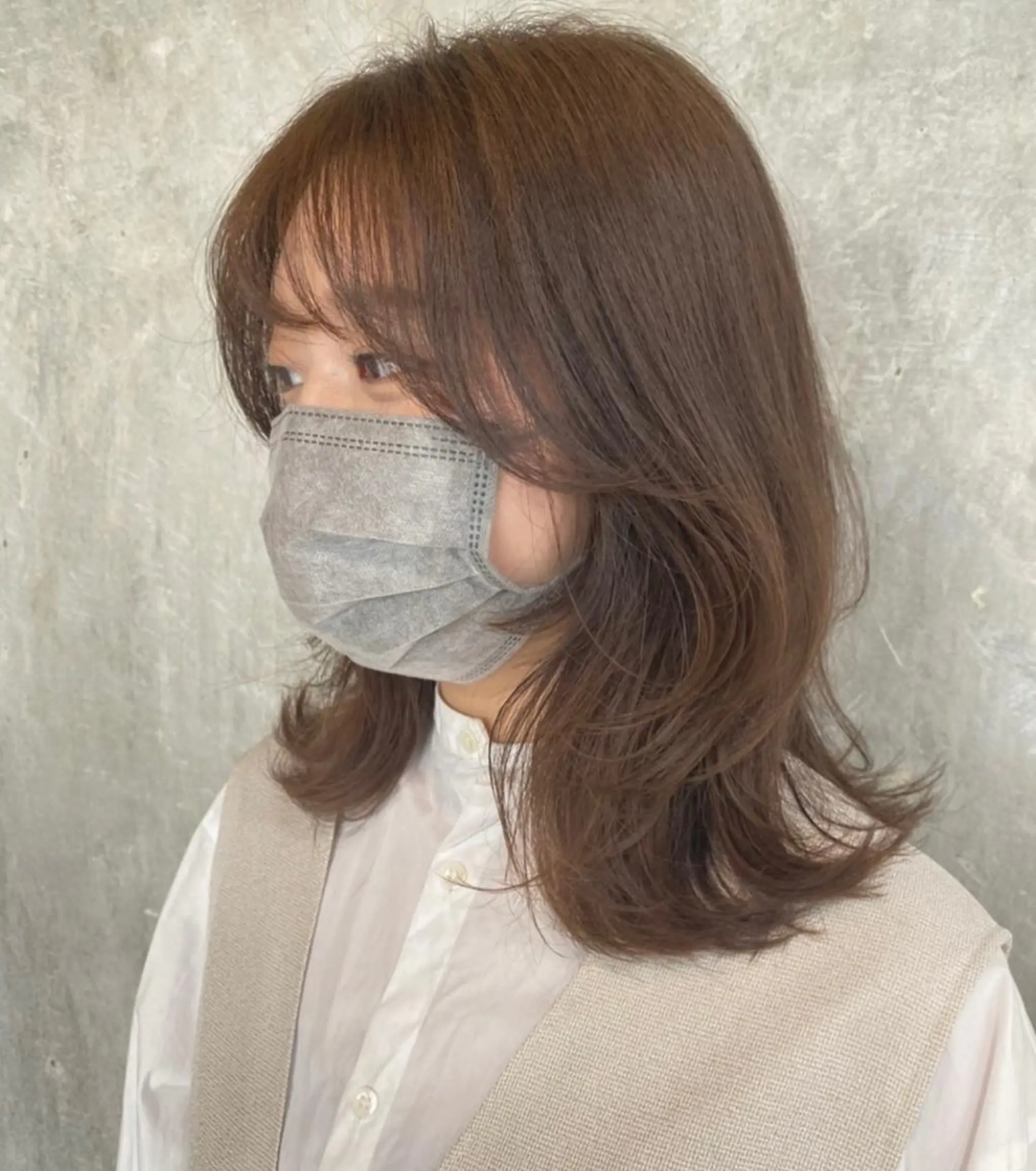 ミディアム カラー ベージュカラー くびれヘア くびれレイヤー レイヤーカット risako🇰🇷 韓国ヘア/レイヤーのヘアスタイル