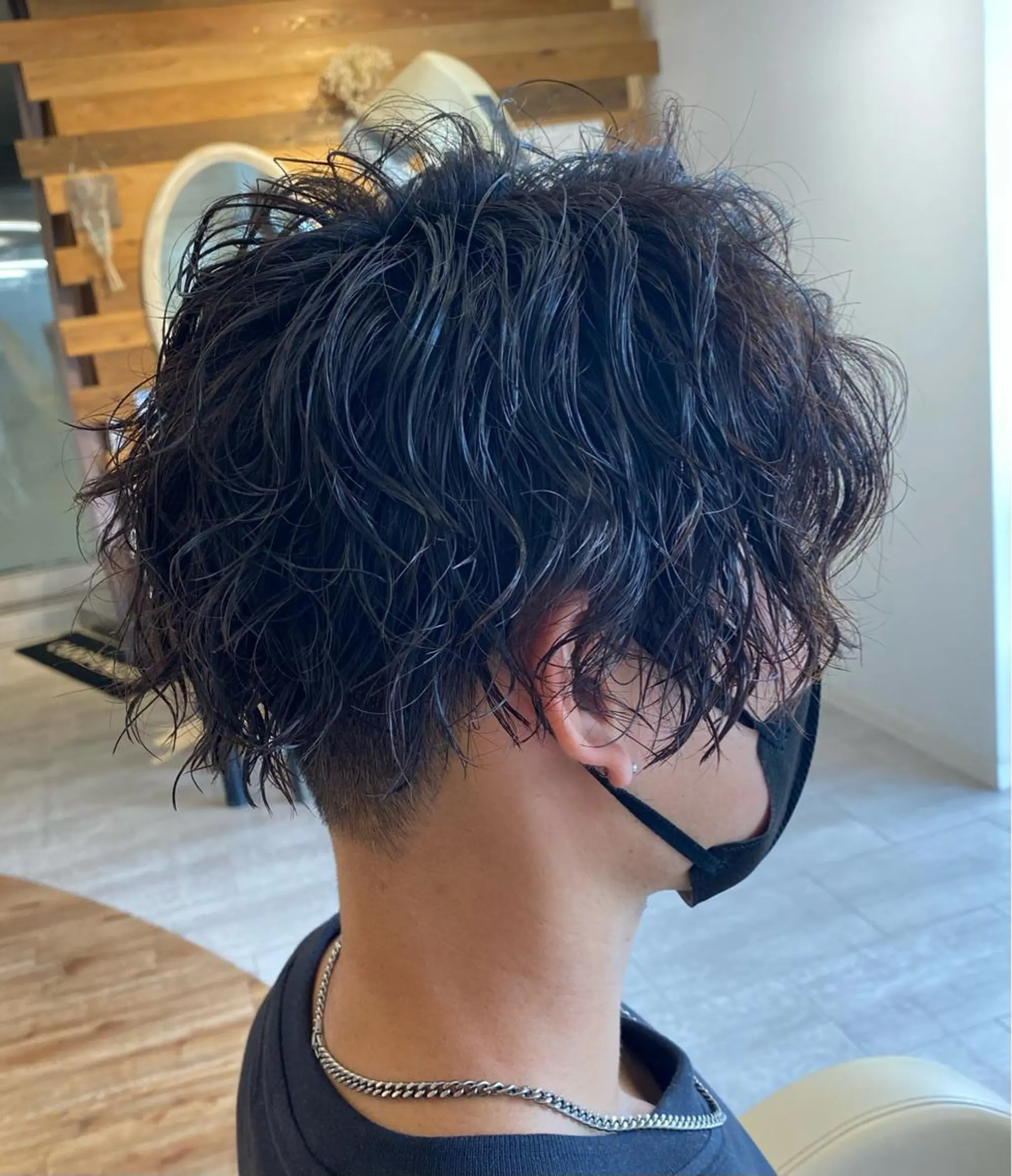 ミディアム パーマ メンズ ミディアムパーマ メンズパーマ ツイストスパイラルパーマ スパイラルパーマ カット パーマ ヘッドスパ ヘアセット HAIR STUDIO  buzz所属・金子 富士のヘアスタイル