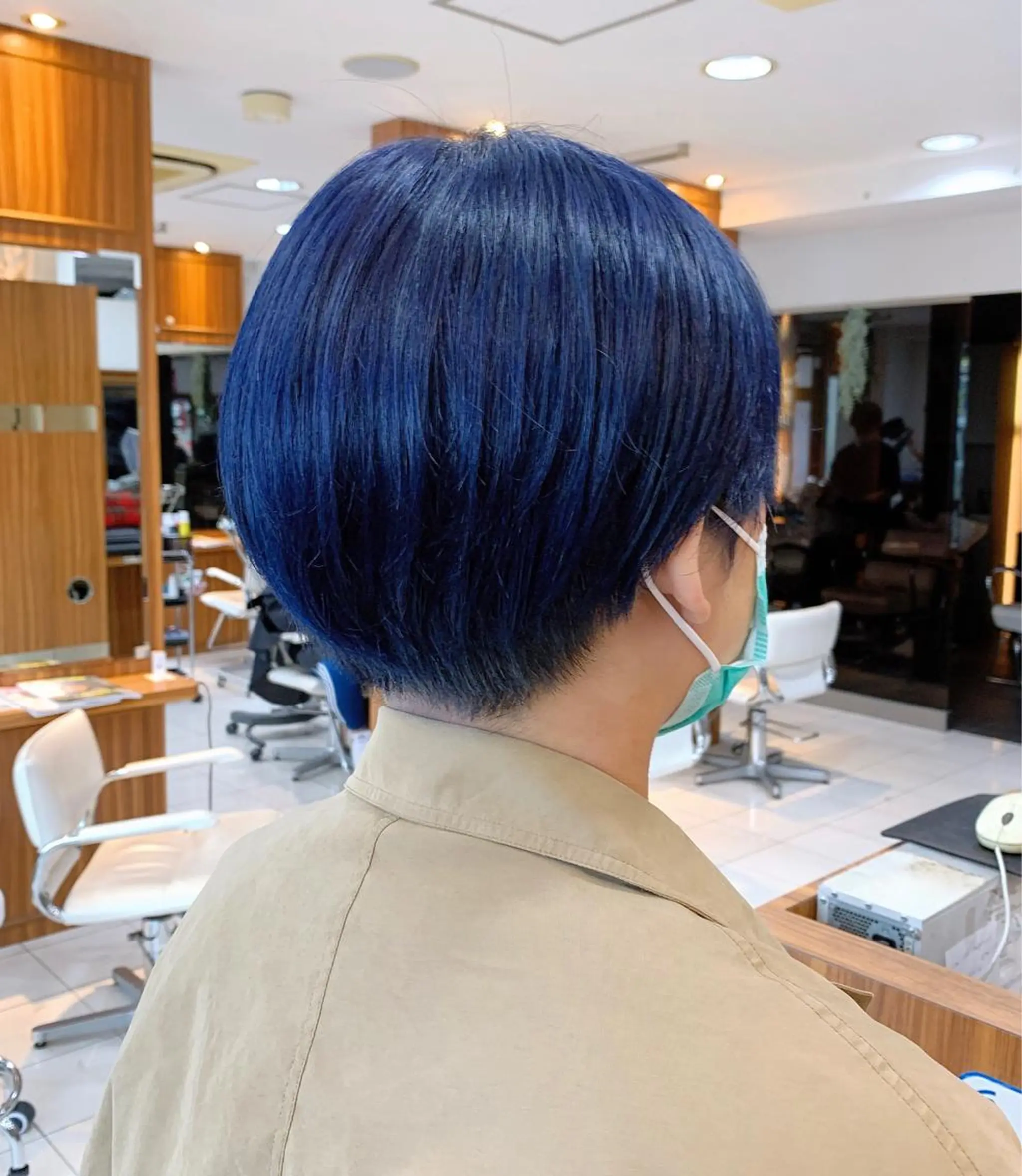 ショート カラー ブルーカラー 白髪女性専門店竹内 涼乃のヘアスタイル