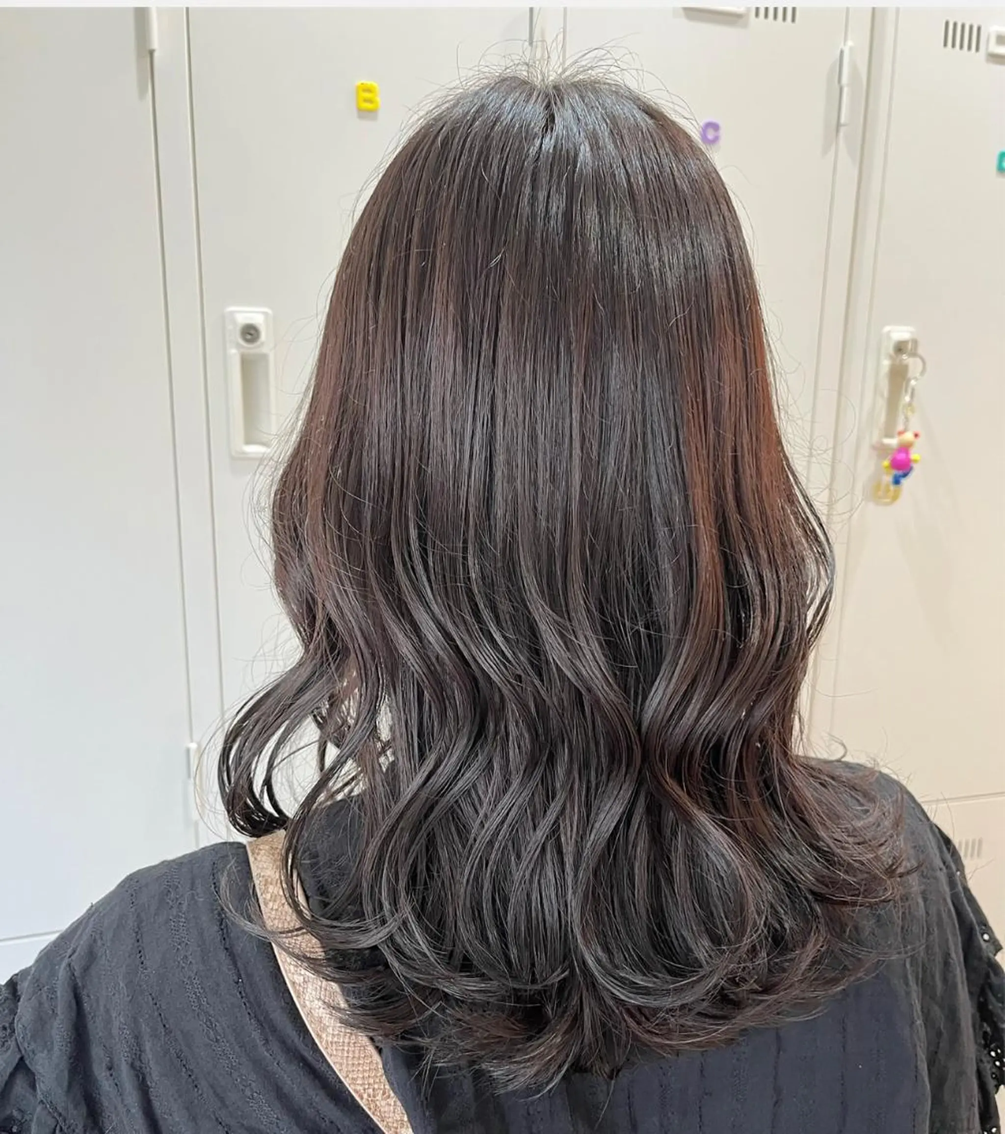 ミディアム カラー ヘアアレンジ 🐻‍❄️森山愛結美 🤍N°uairoのヘアスタイル