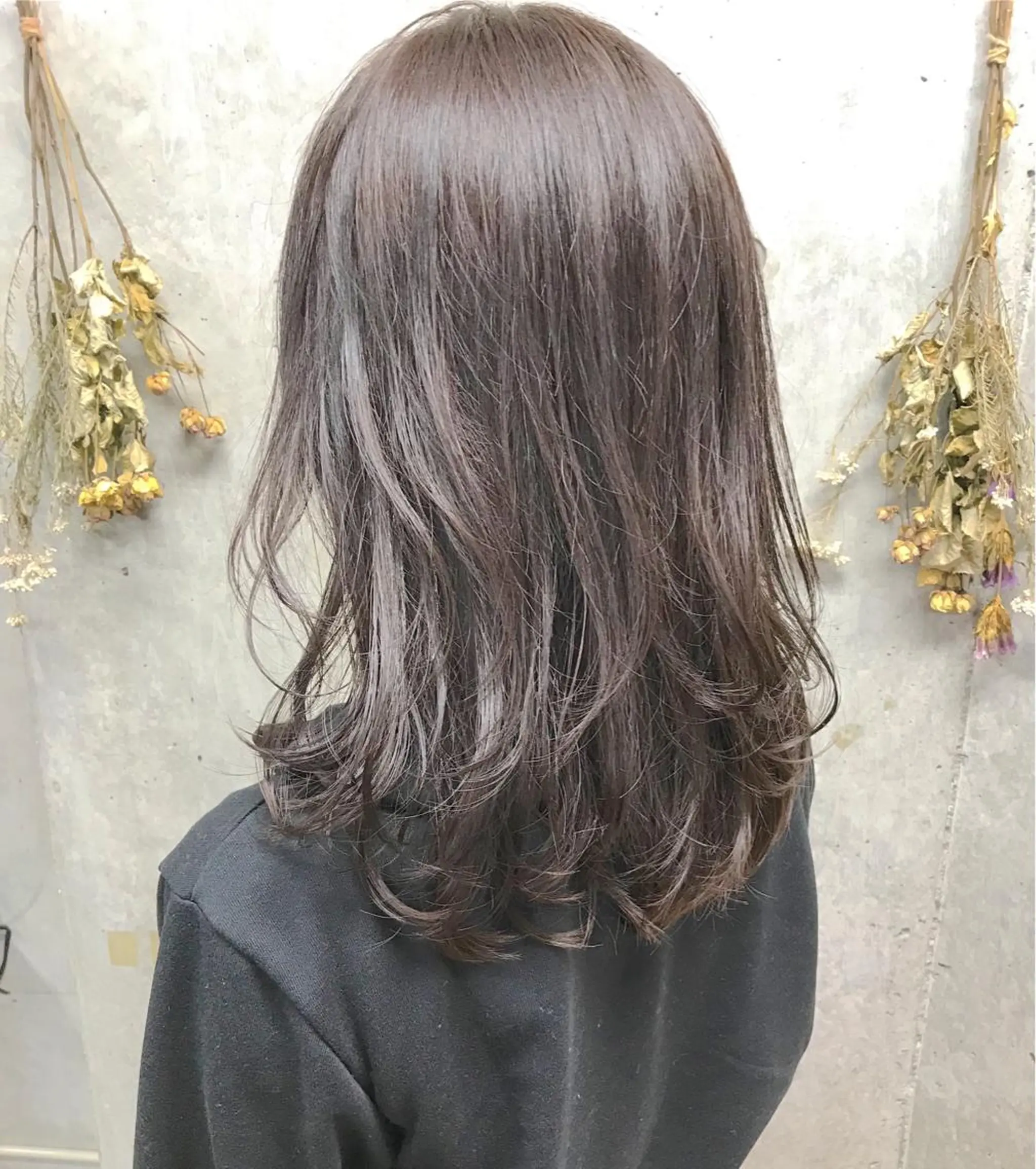 ミディアム カラー ヘアアレンジ レイヤーカット Satsuki ✂︎♡のヘアスタイル