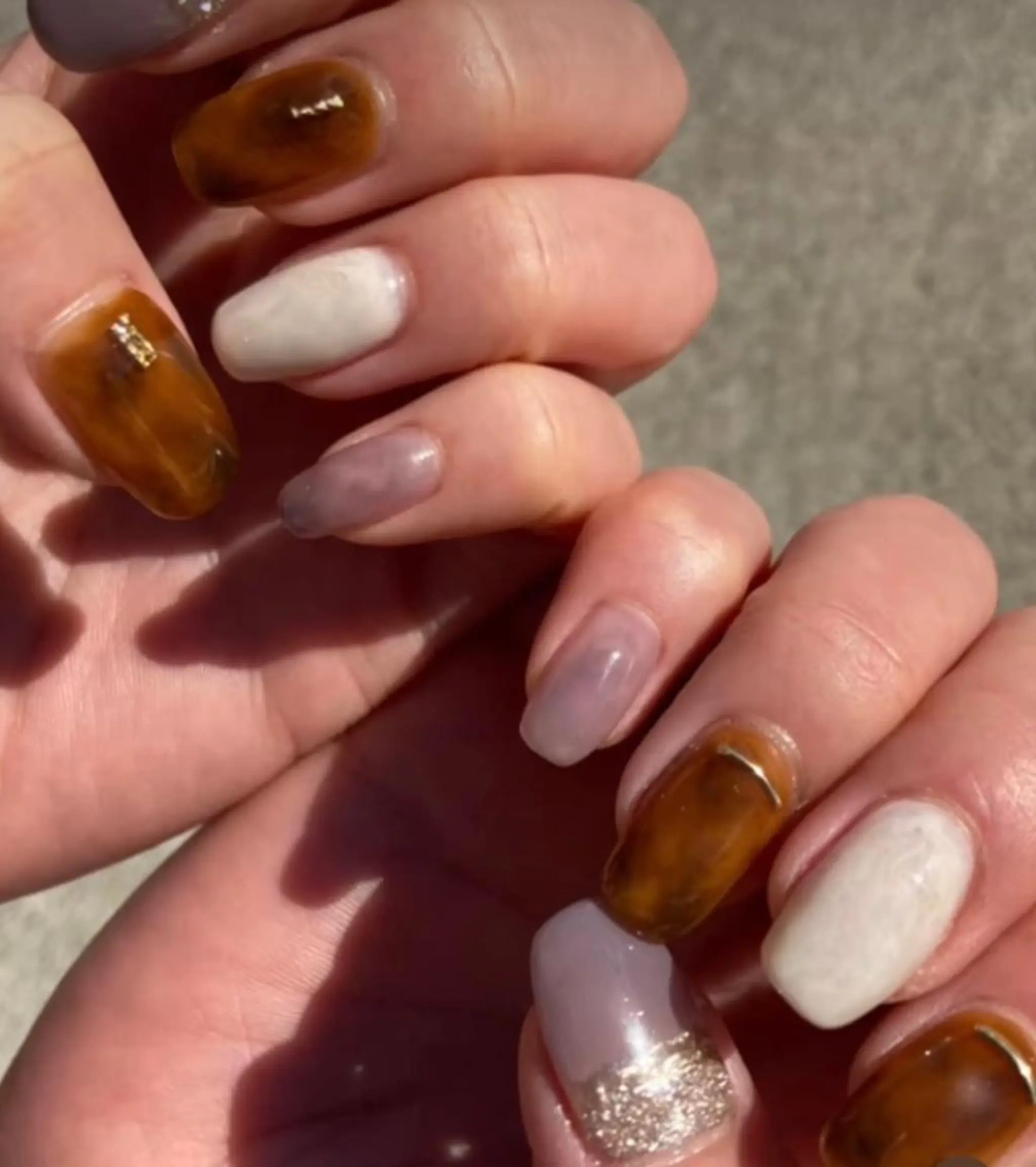 ネイル ニュアンスネイル 𝐴𝑁𝑈𝐸 深爪育成専門サロンのネイルデザイン
