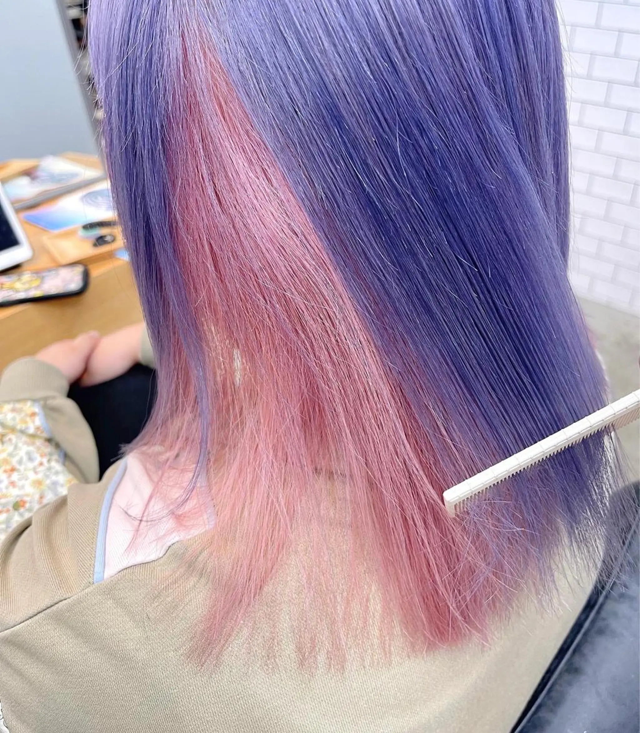 セミロング カラー インナーカラー ヘアカラー ROCCOeast Rukaのヘアスタイル