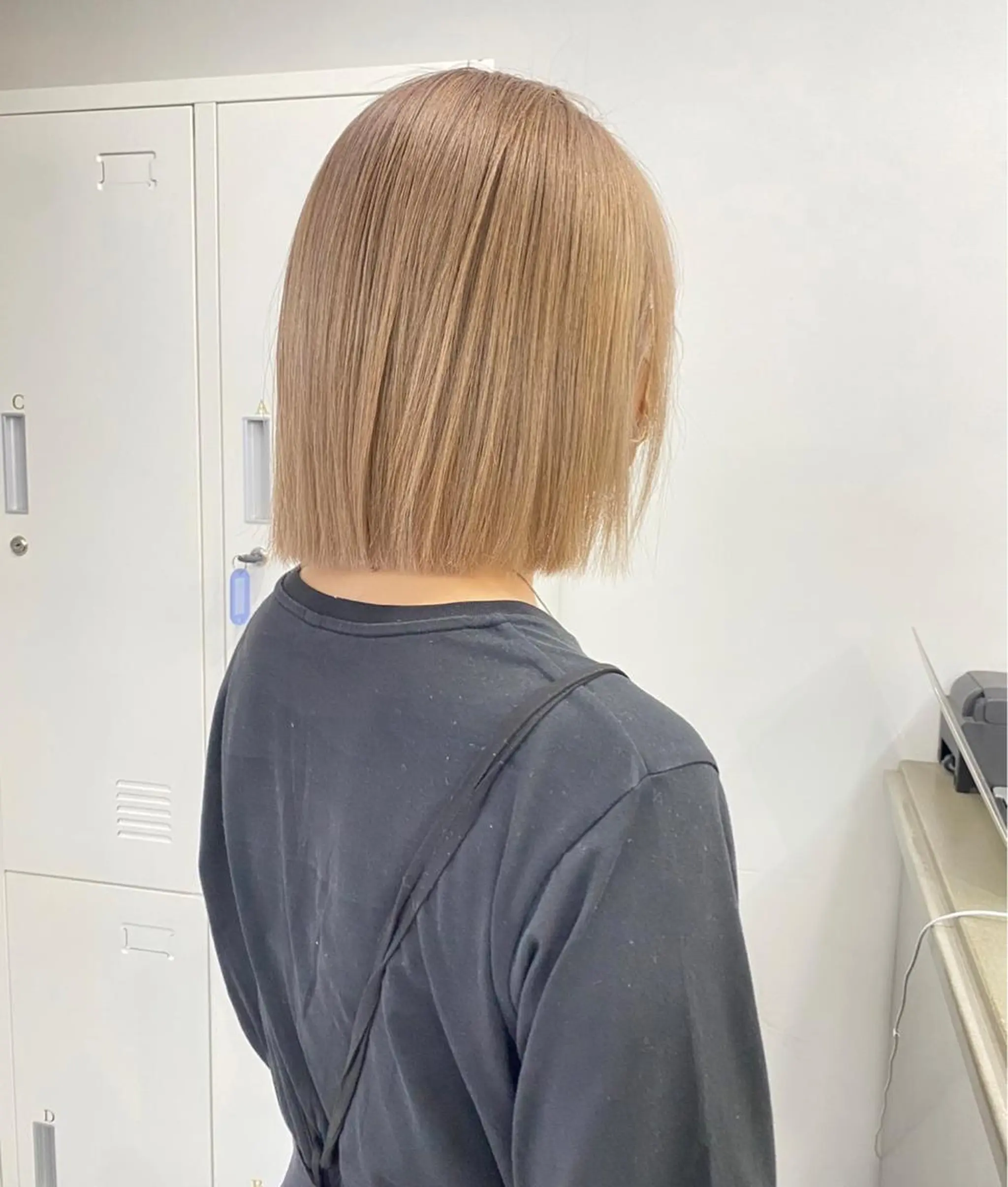 セミロング カラー 色落ちまで可愛い 透明感🔅KANTAのヘアスタイル