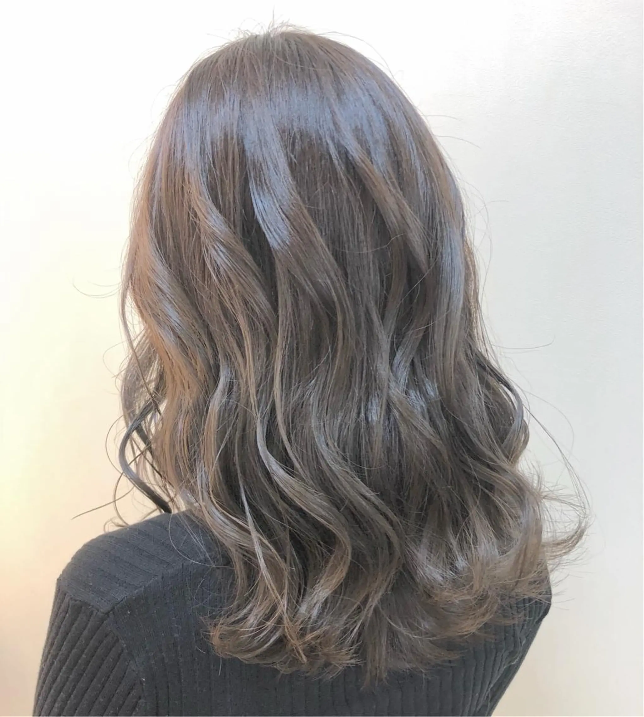 セミロング カラー 【スタイリスト】此木 裕菜のヘアスタイル